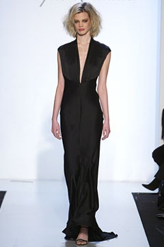 Monique Lhuillier F/W 04 Look 31