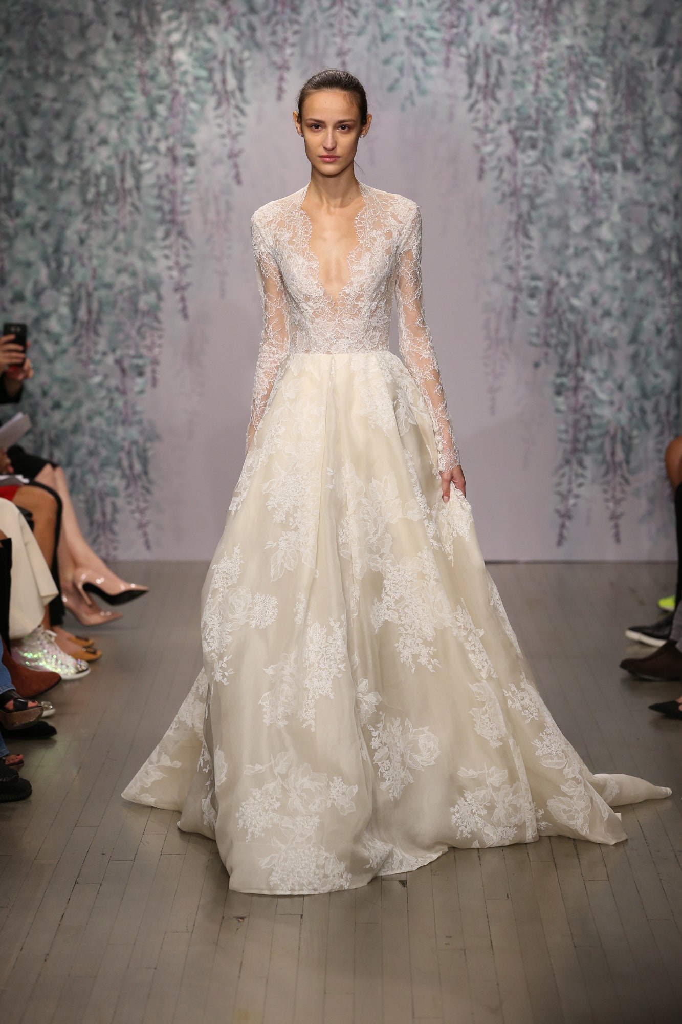 Monique Lhuillier F/W 16 Bridal Look 11