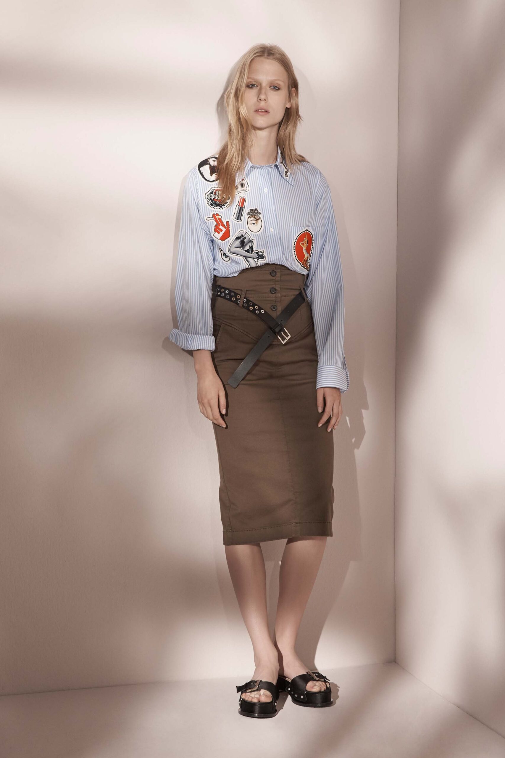 No. 21 Resort 17 Look 12