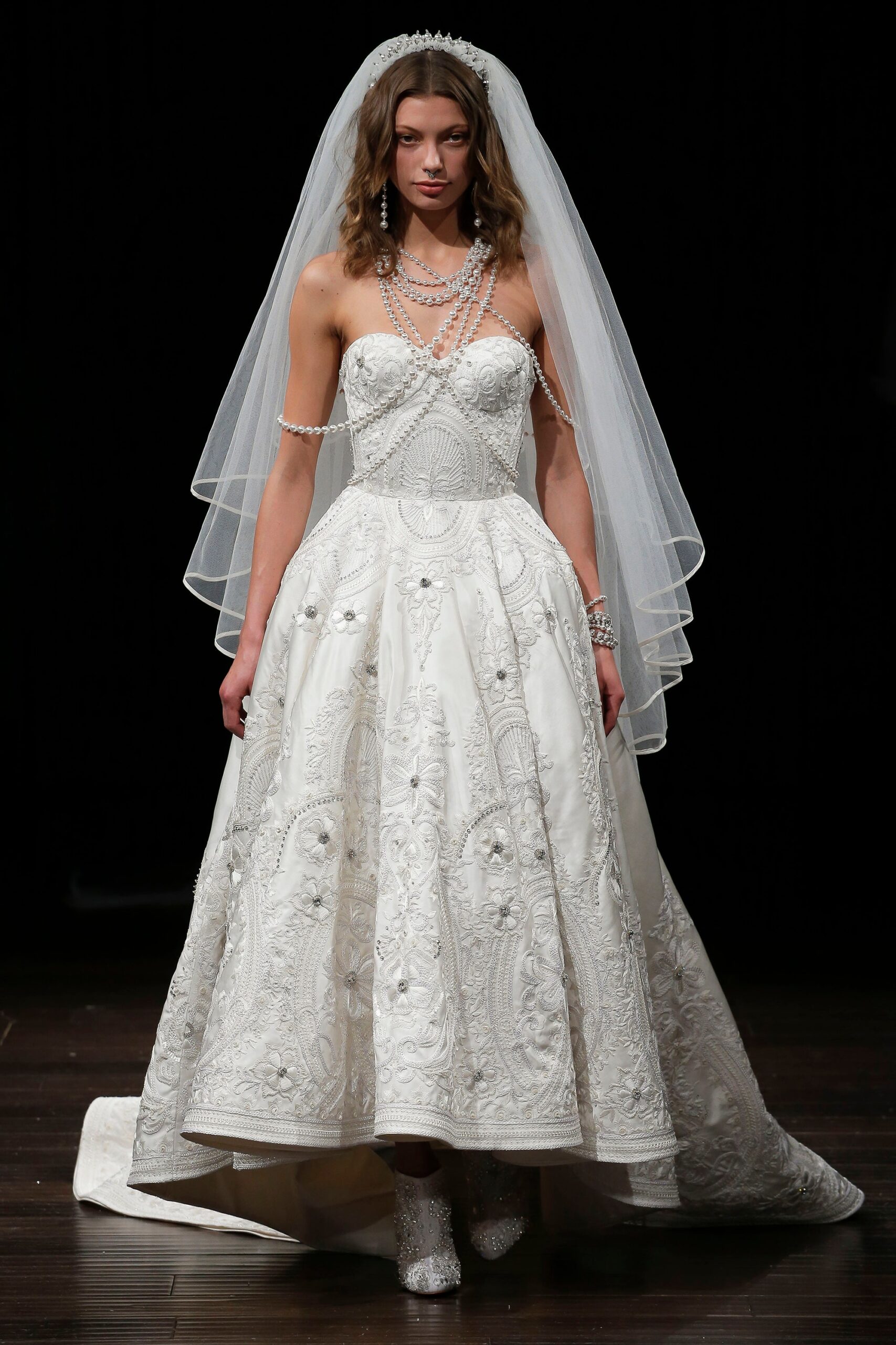 Naeem Khan S/S 18 Bridal Look 13