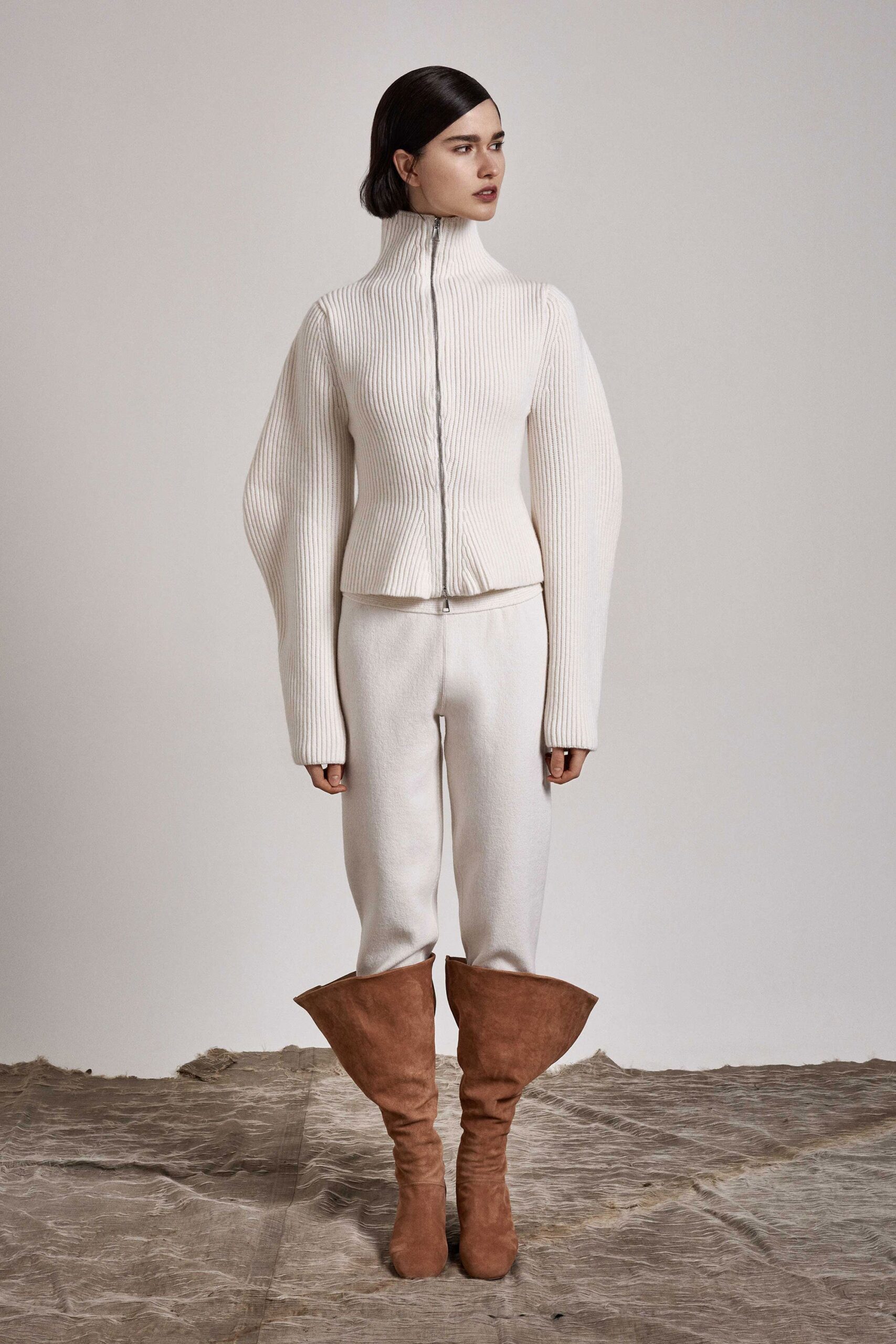 Nehera F/W 17 Look 13