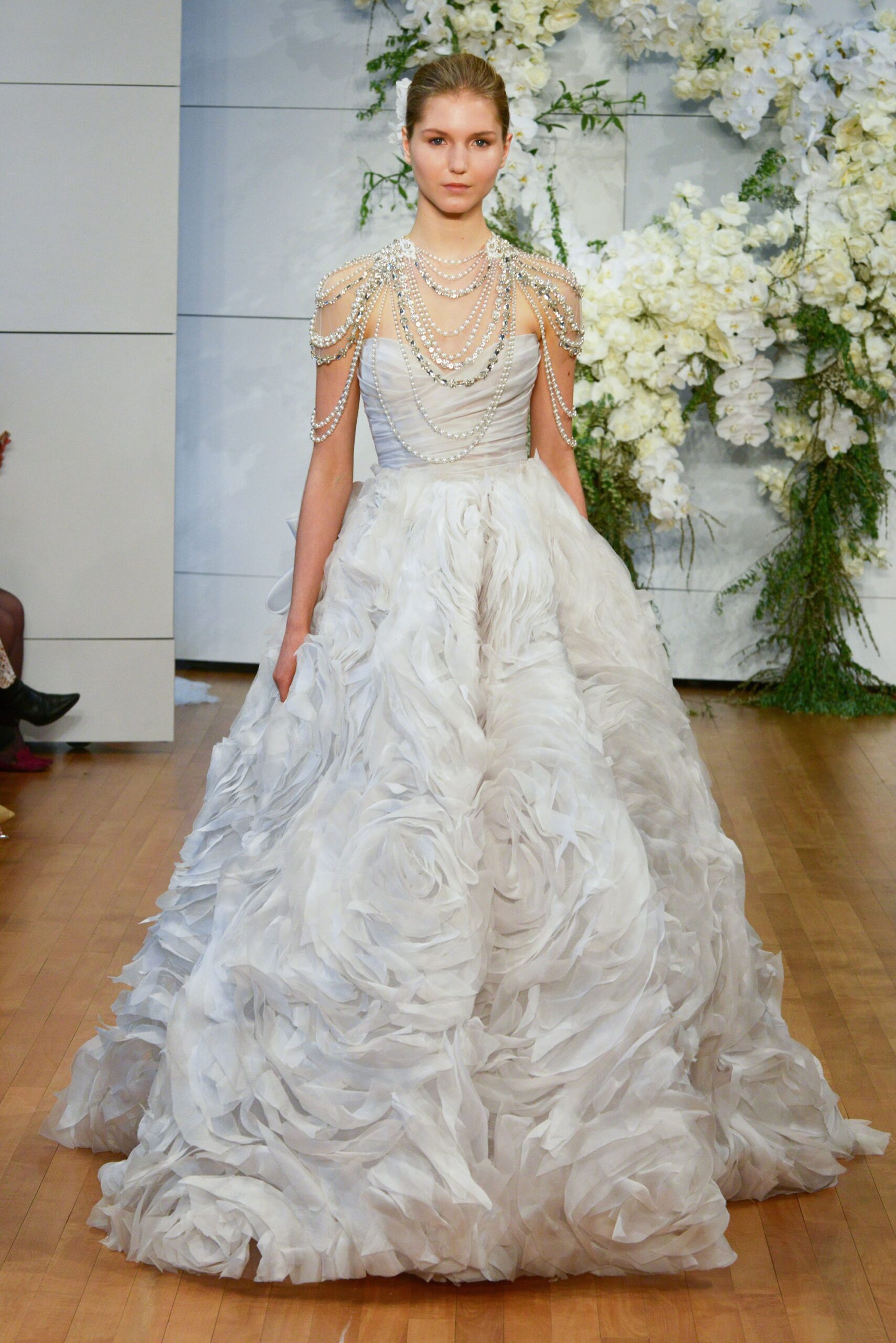 Monique Lhuillier S/S 18 Bridal Look 16