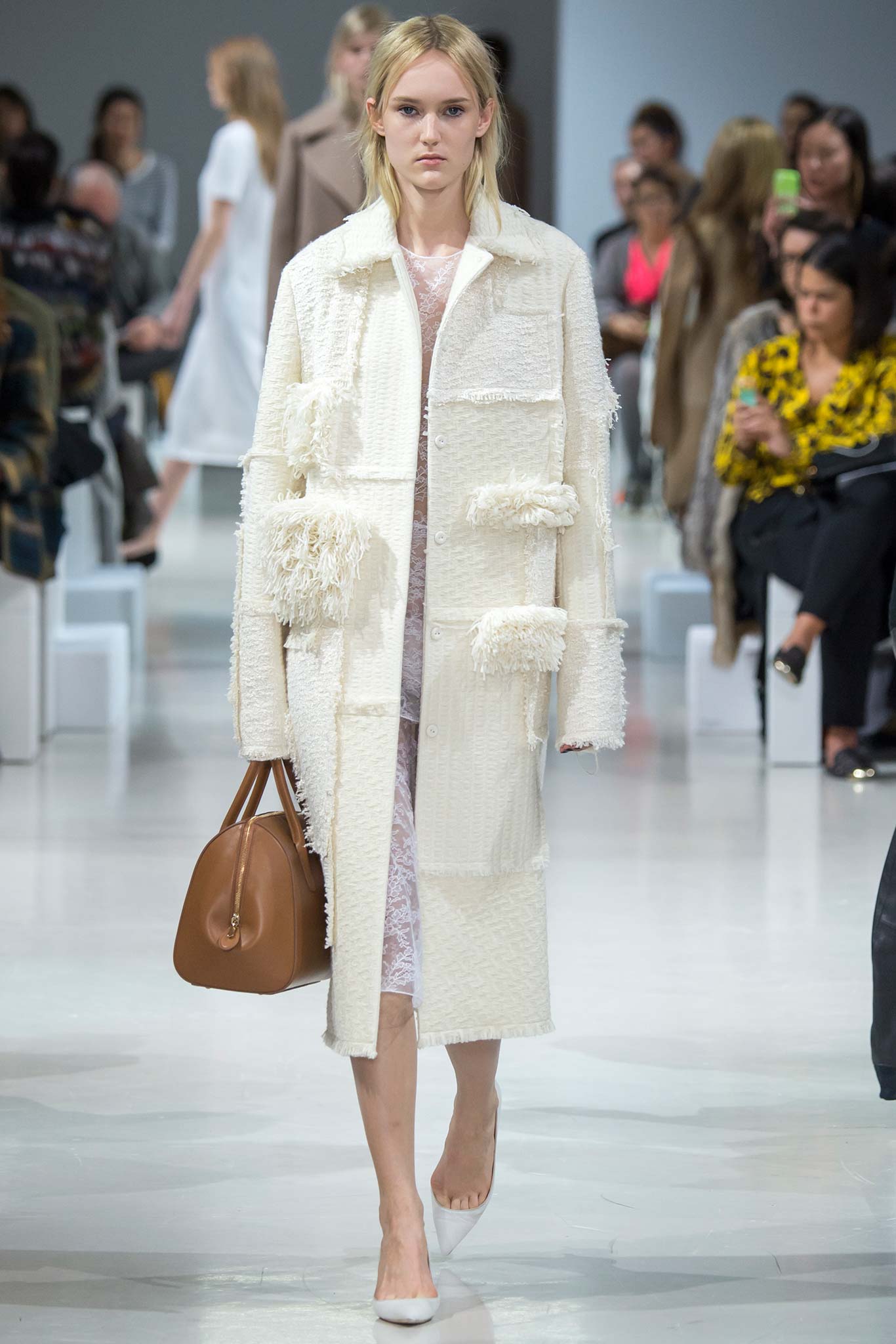 Nina Ricci F/W 15 Look 16