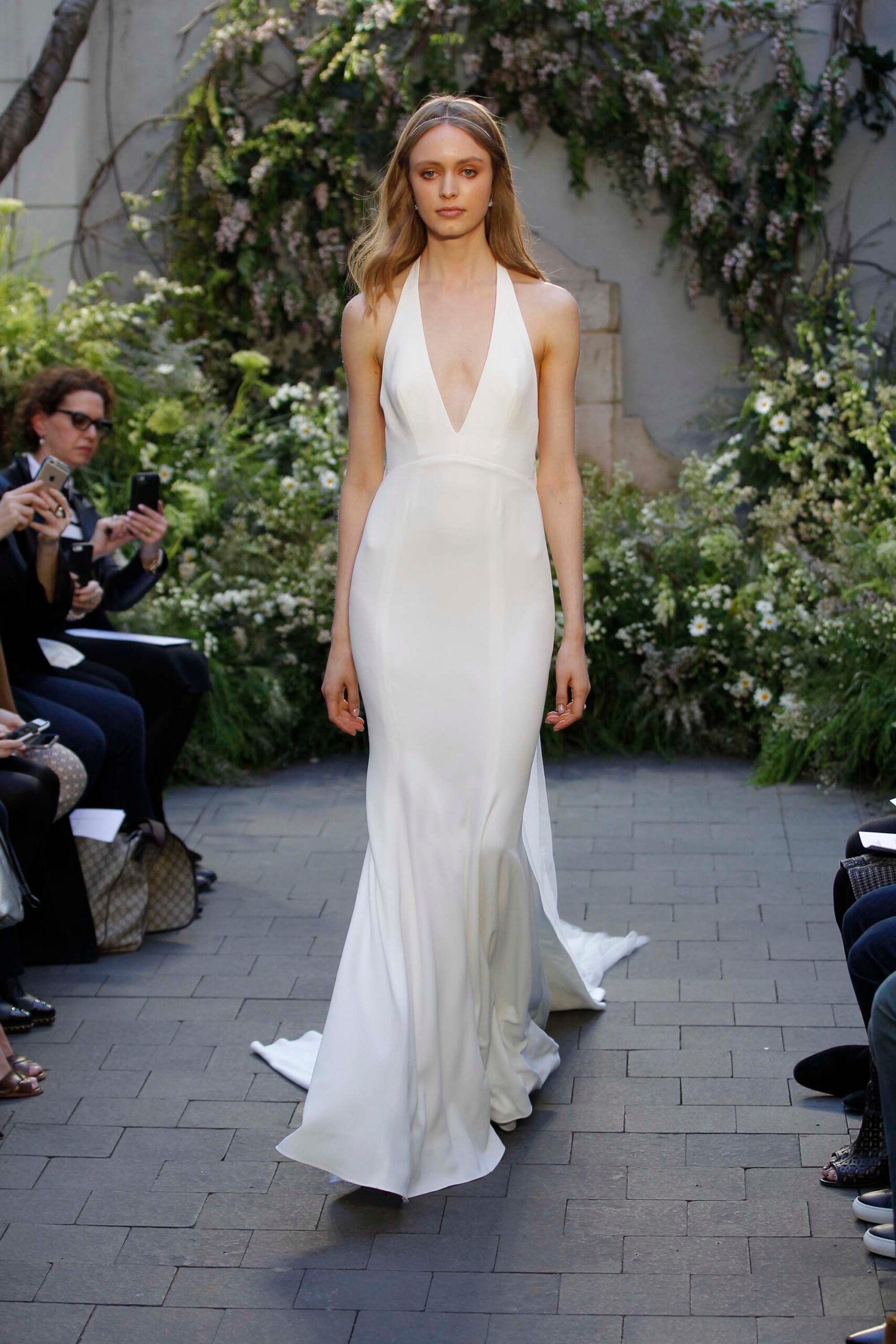 Monique Lhuillier S/S 17 Bridal Look 17