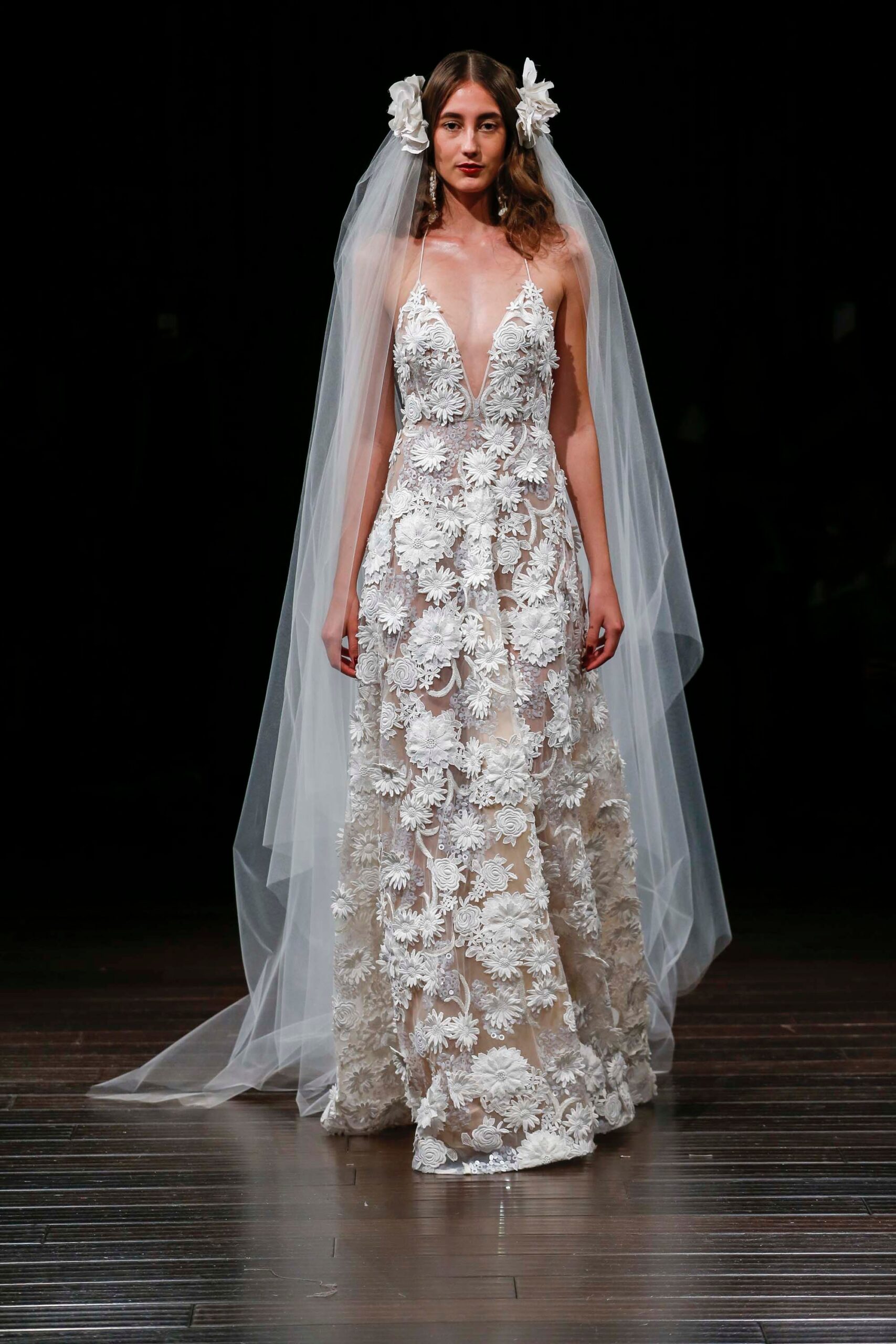 Naeem Khan F/W 17 Bridal Look 17