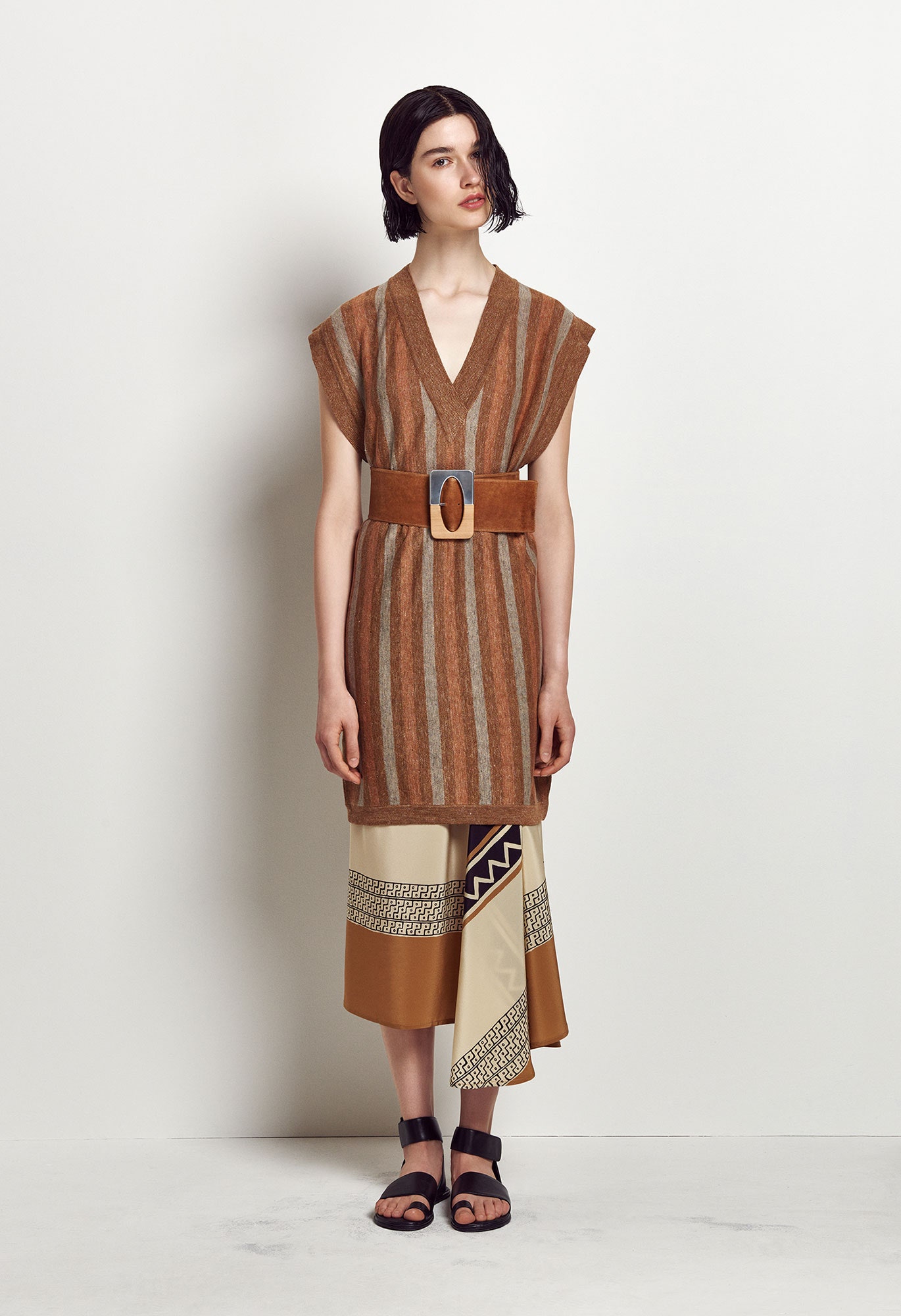 Nehera Resort 17 Look 18