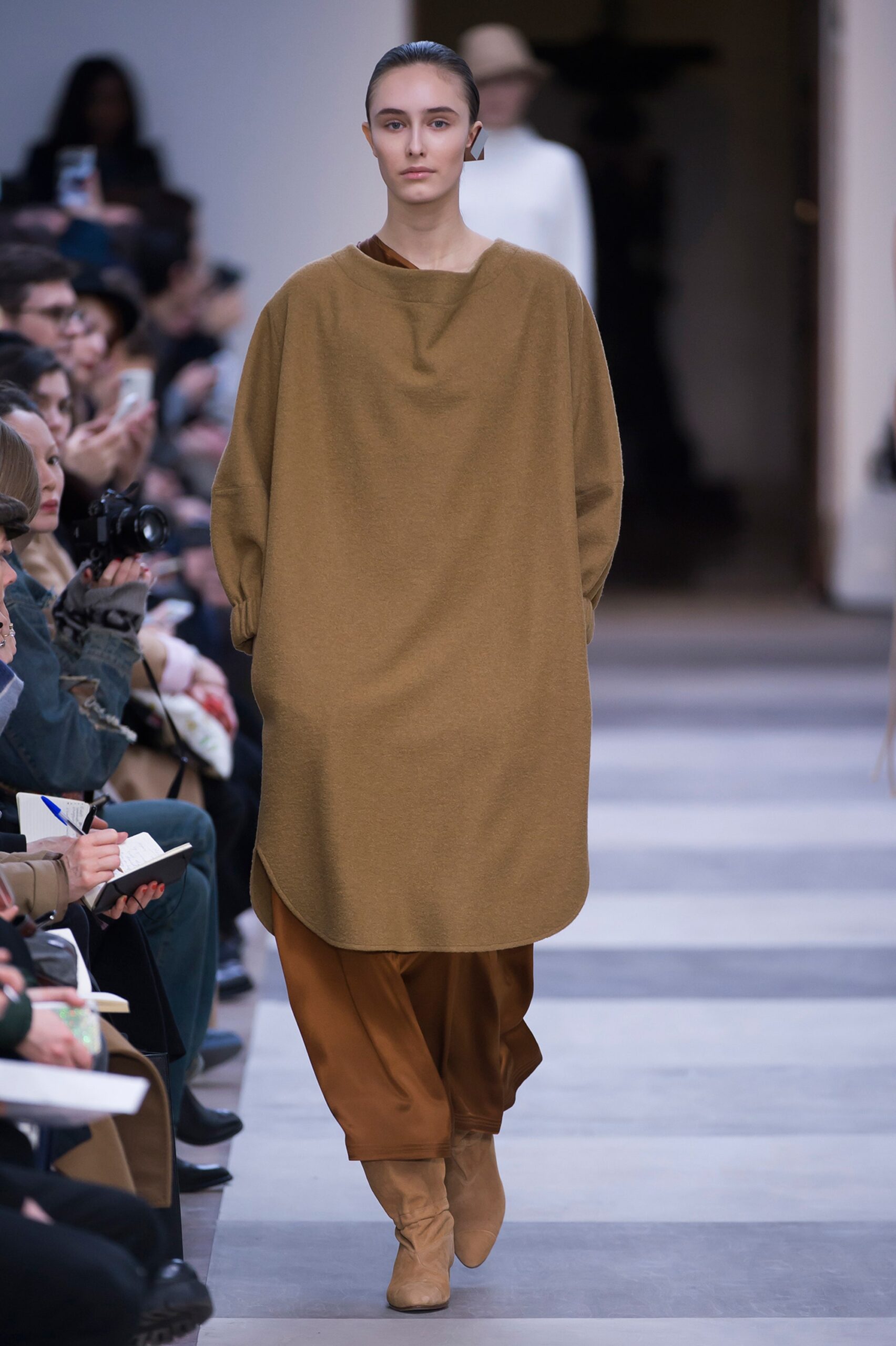 Nehera F/W 16 Look 18