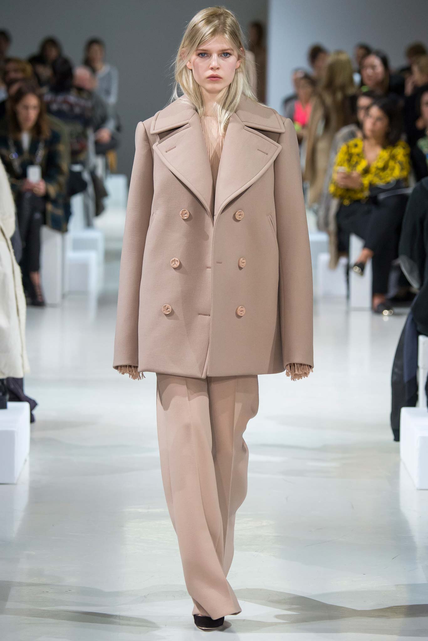 Nina Ricci F/W 15 Look 18