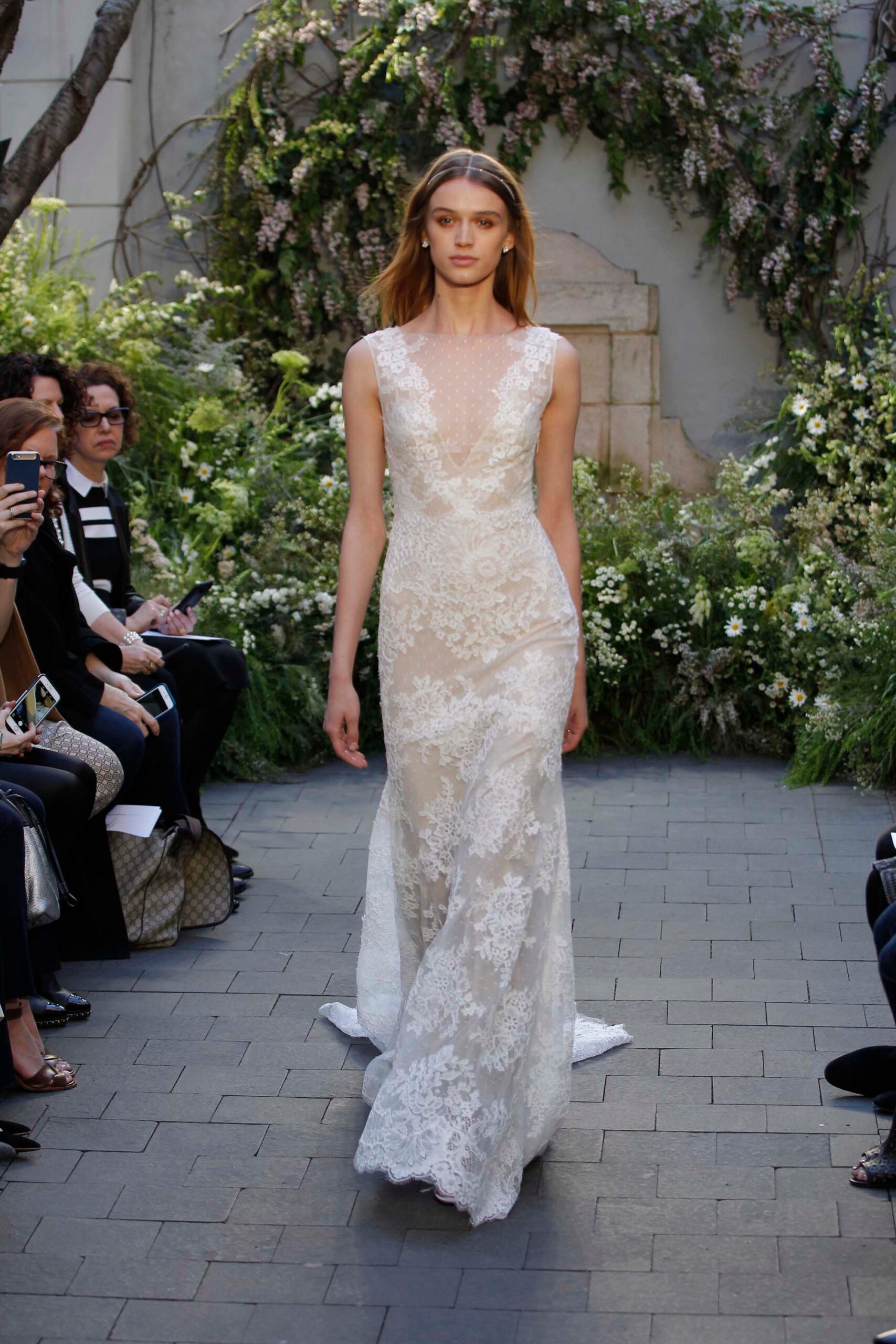 Monique Lhuillier S/S 17 Bridal Look 19