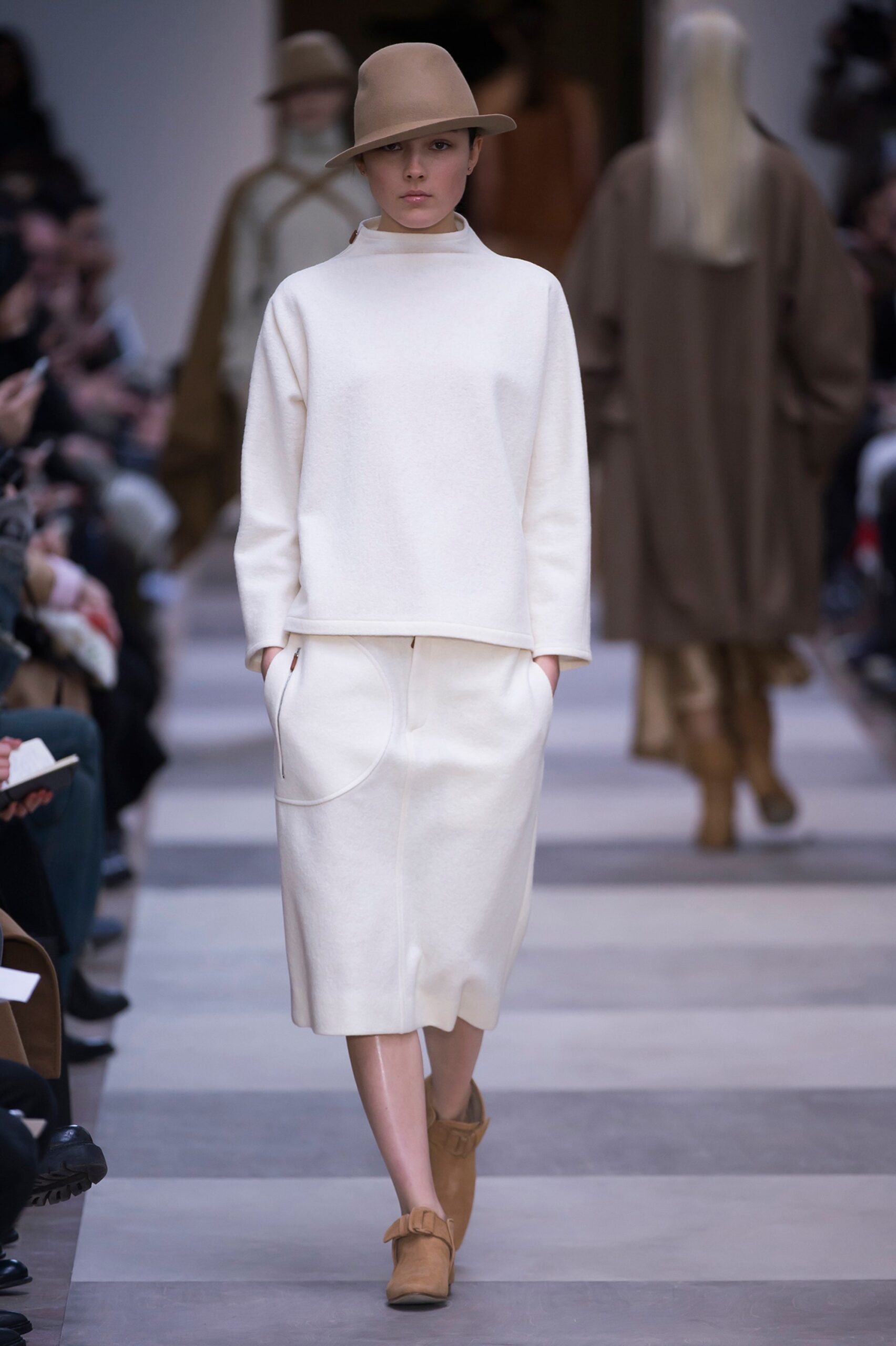 Nehera F/W 16 Look 19