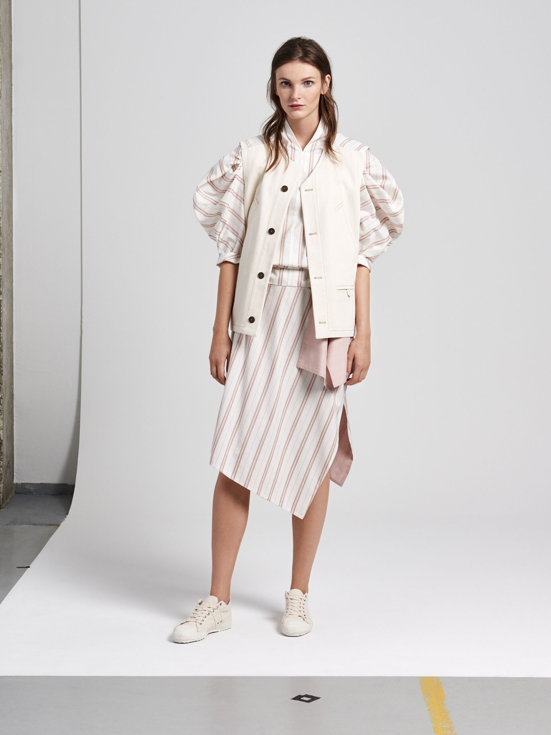 Nehera Resort 18 Look 20