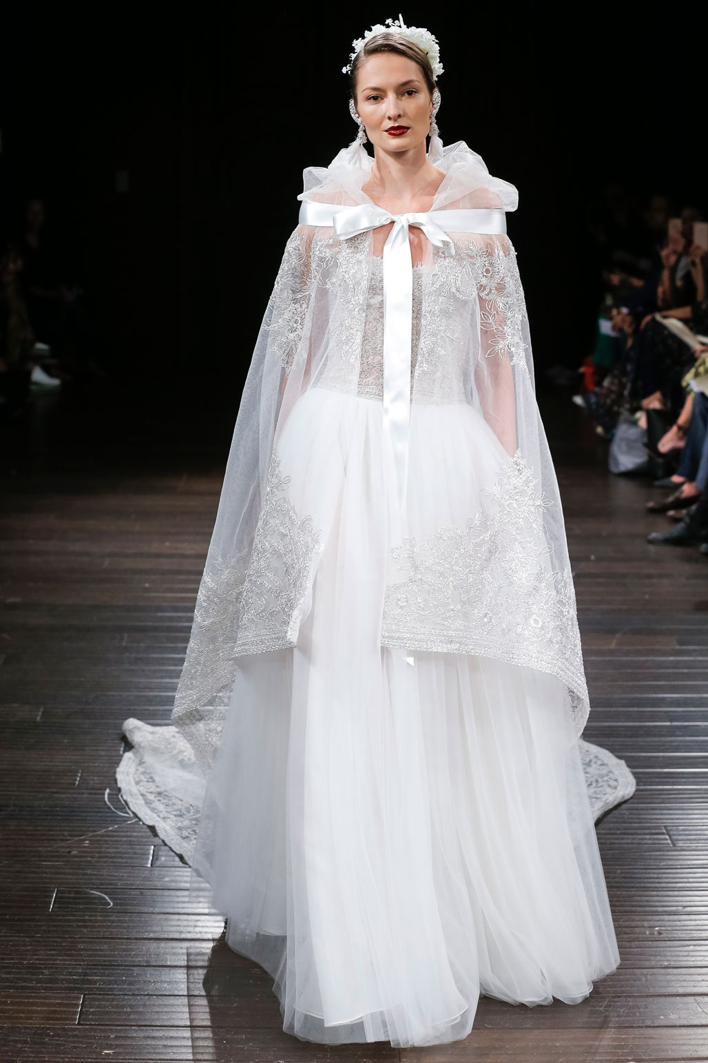Naeem Khan F/W 18 Bridal Look 21