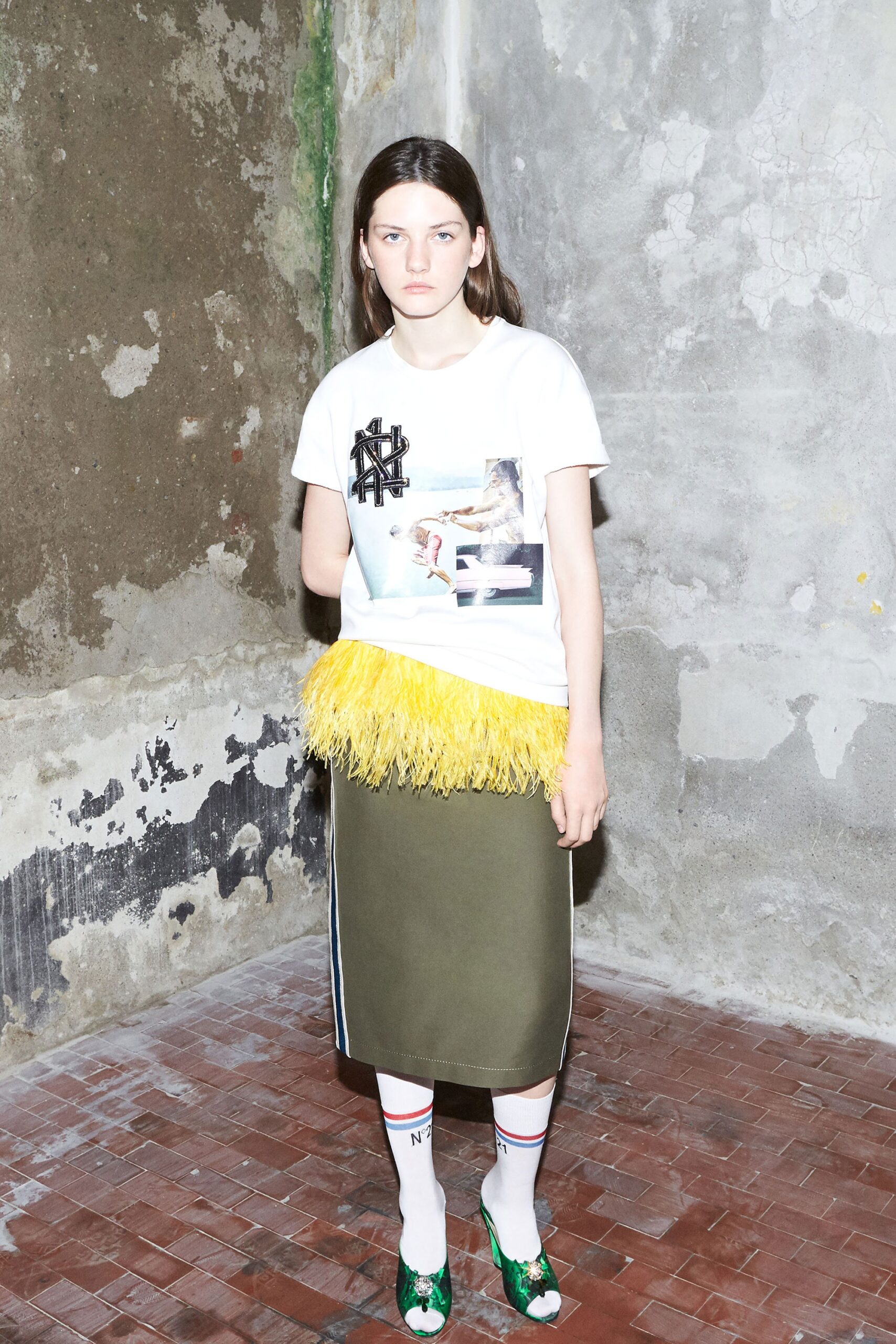 No. 21 Resort 18 Look 21