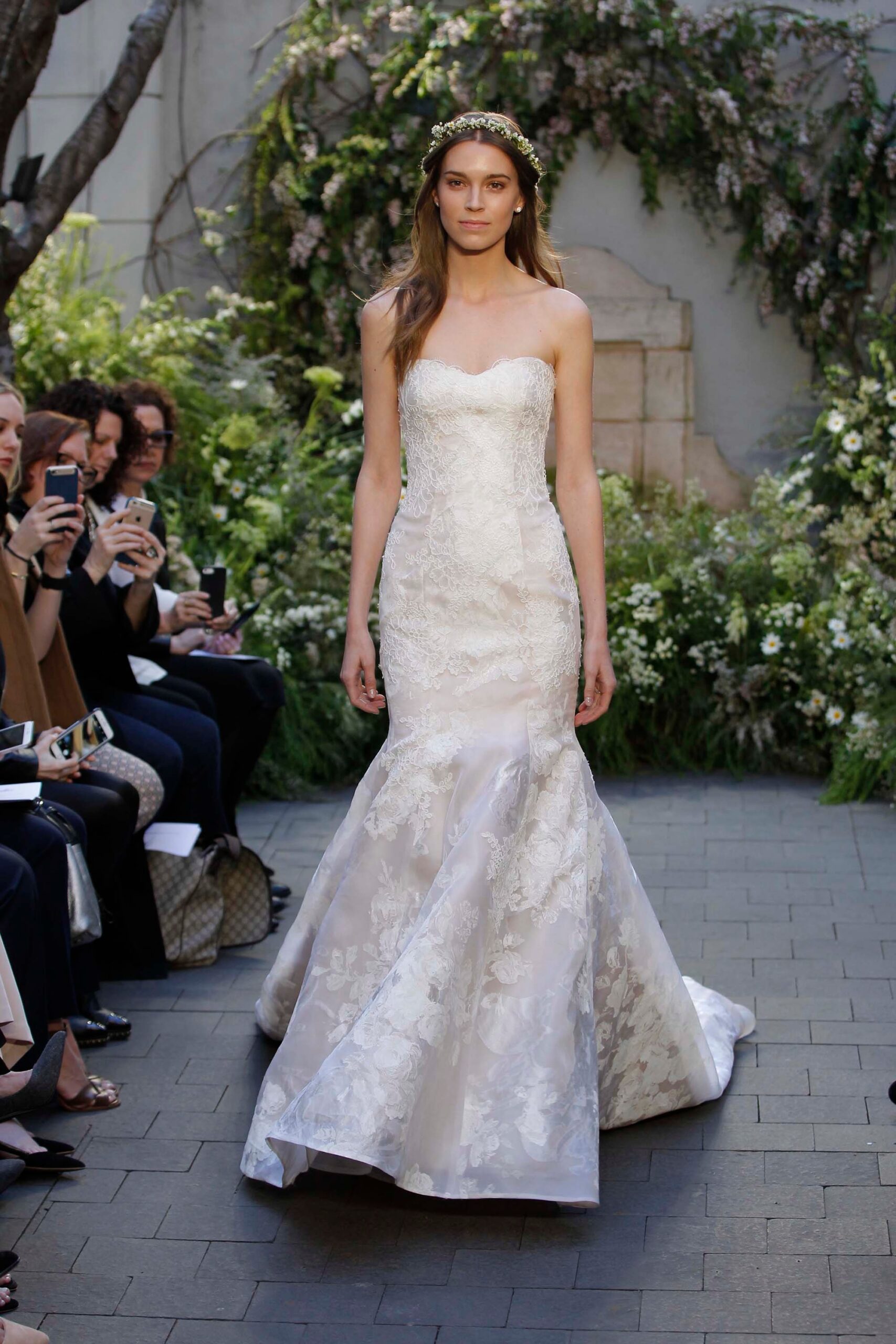Monique Lhuillier S/S 17 Bridal Look 24