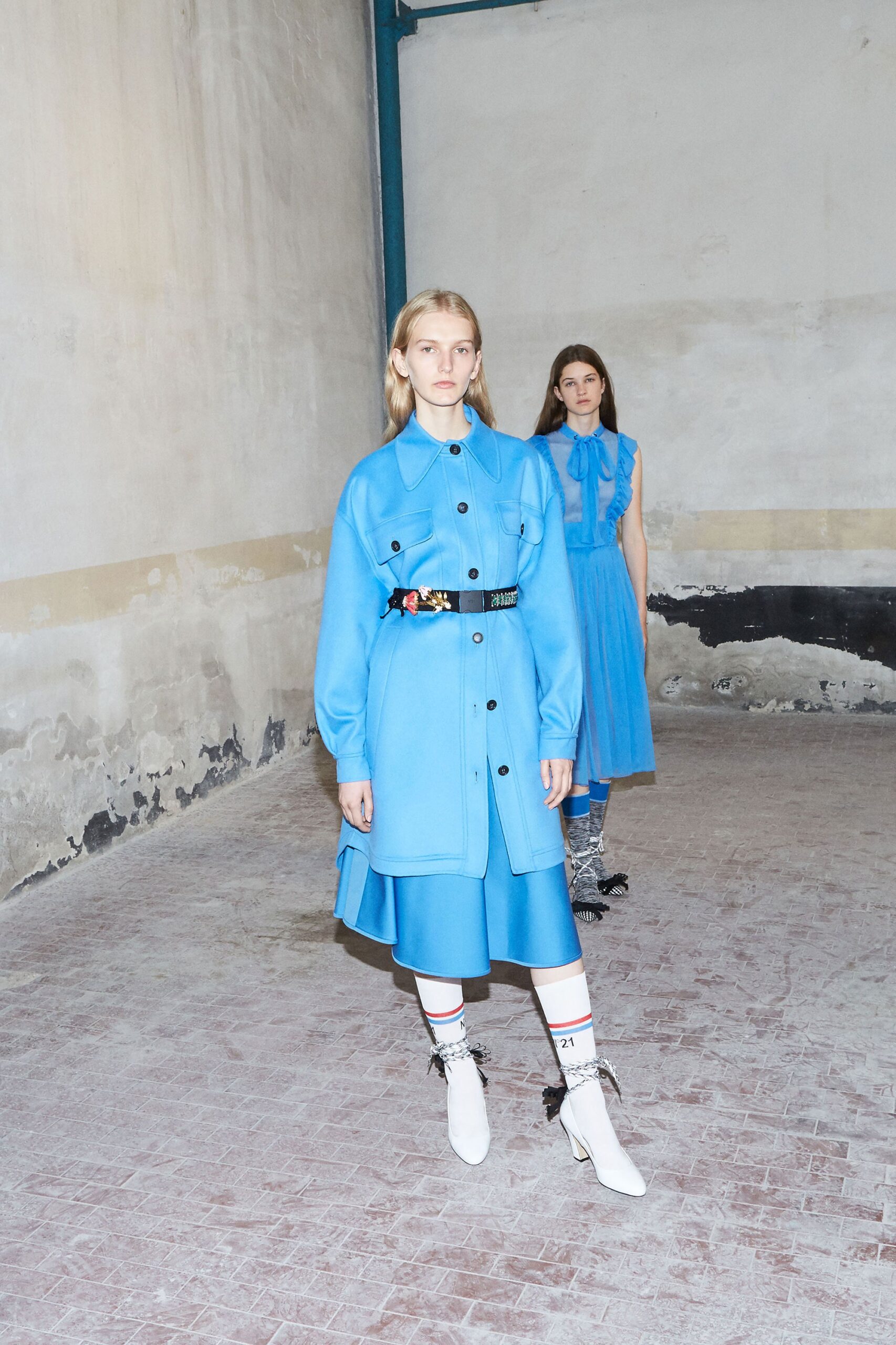 No. 21 Resort 18 Look 25