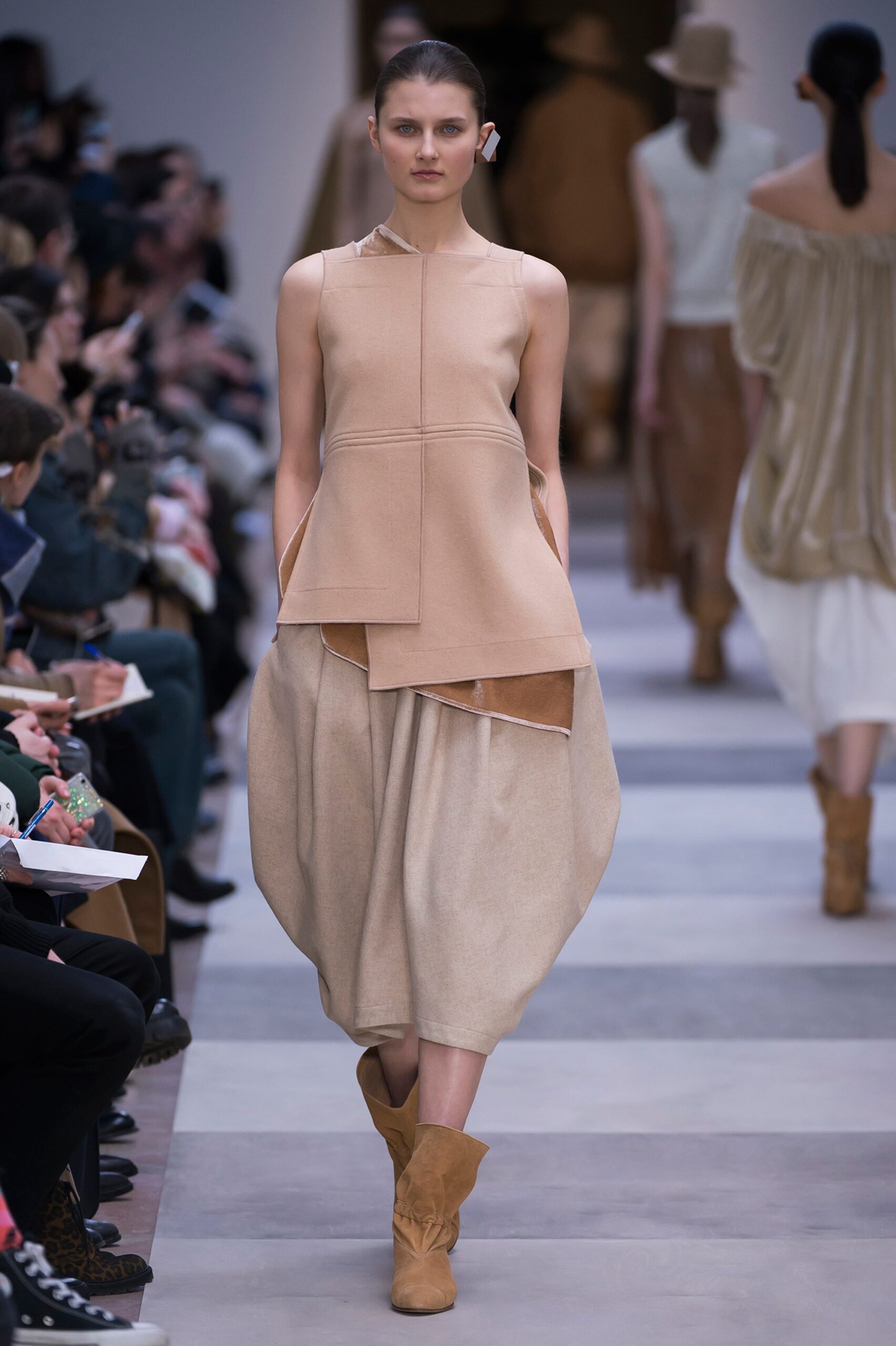 Nehera F/W 16 Look 26