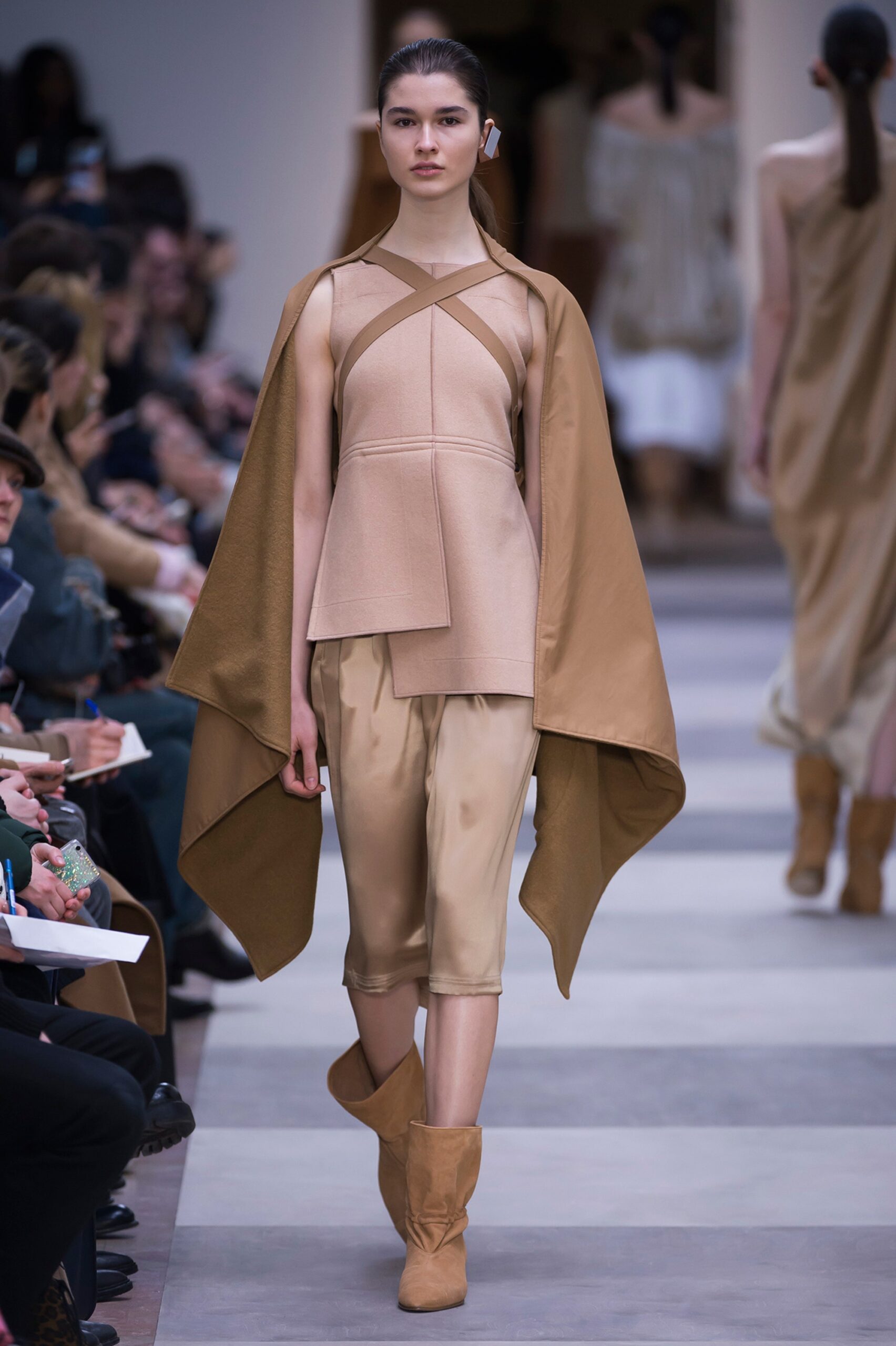 Nehera F/W 16 Look 27