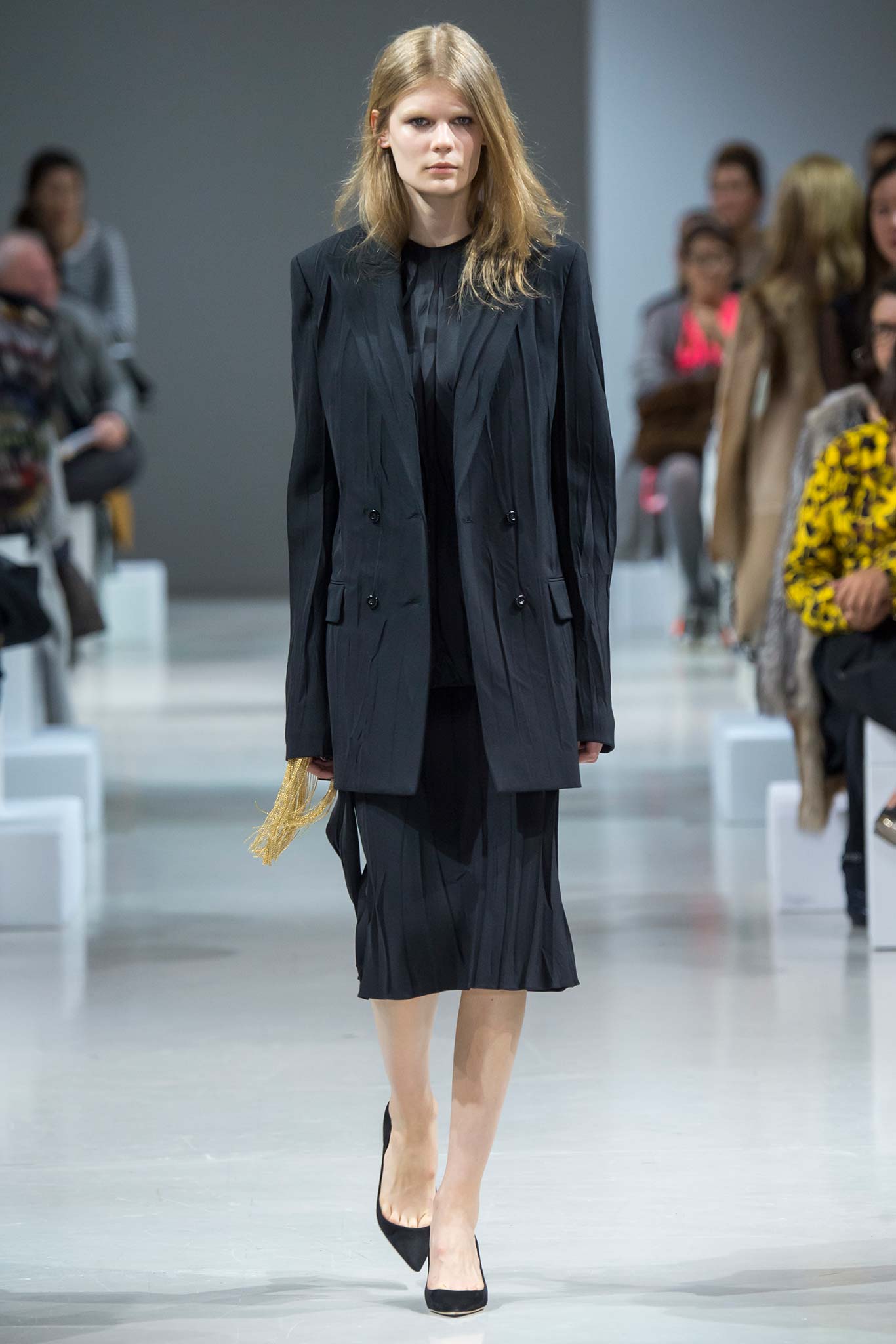 Nina Ricci F/W 15 Look 33