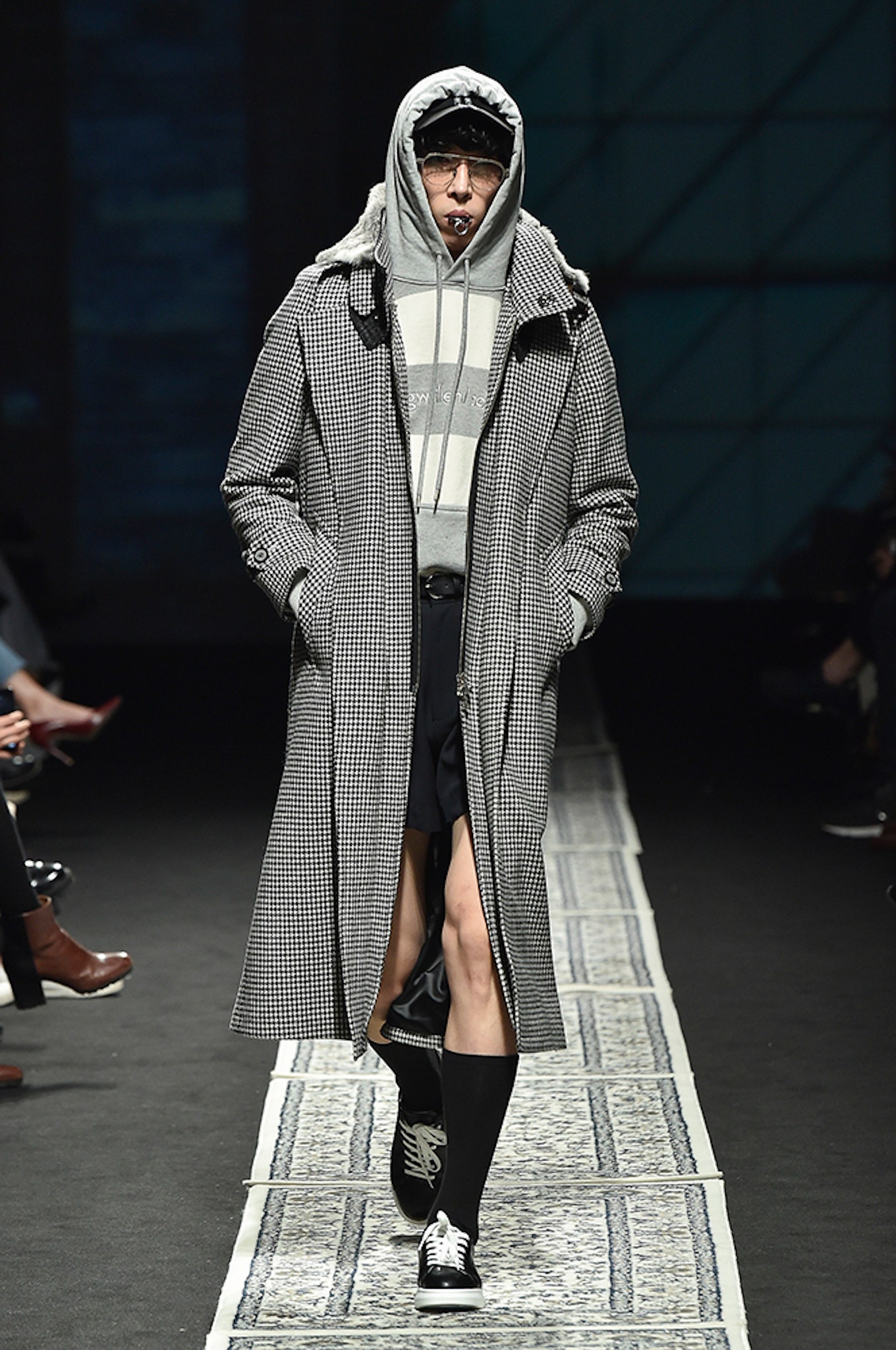 Münn Seoul F/W 17 Look 2