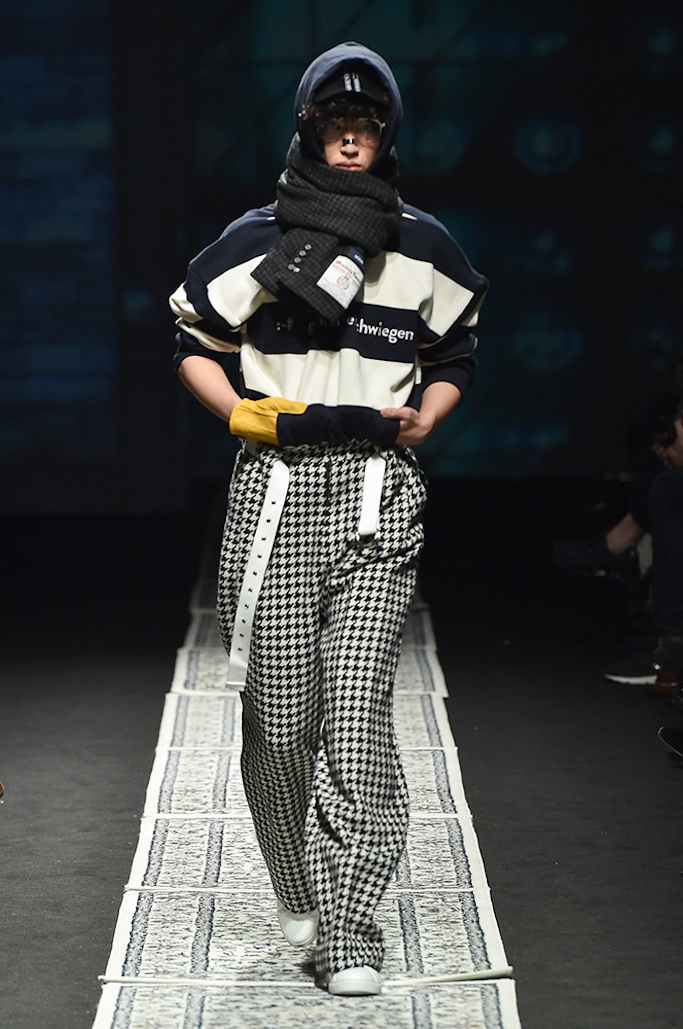 Münn Seoul F/W 17 Look 3