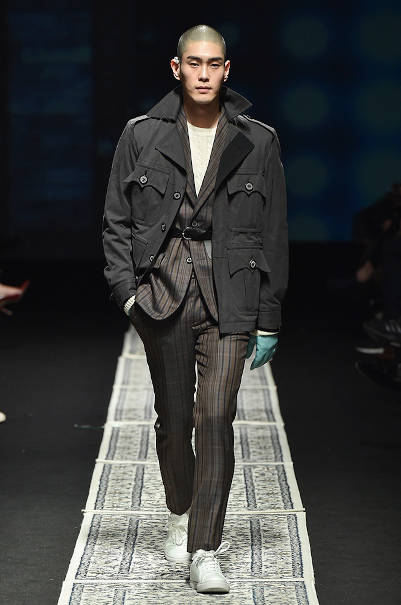 Münn Seoul F/W 17 Look 33