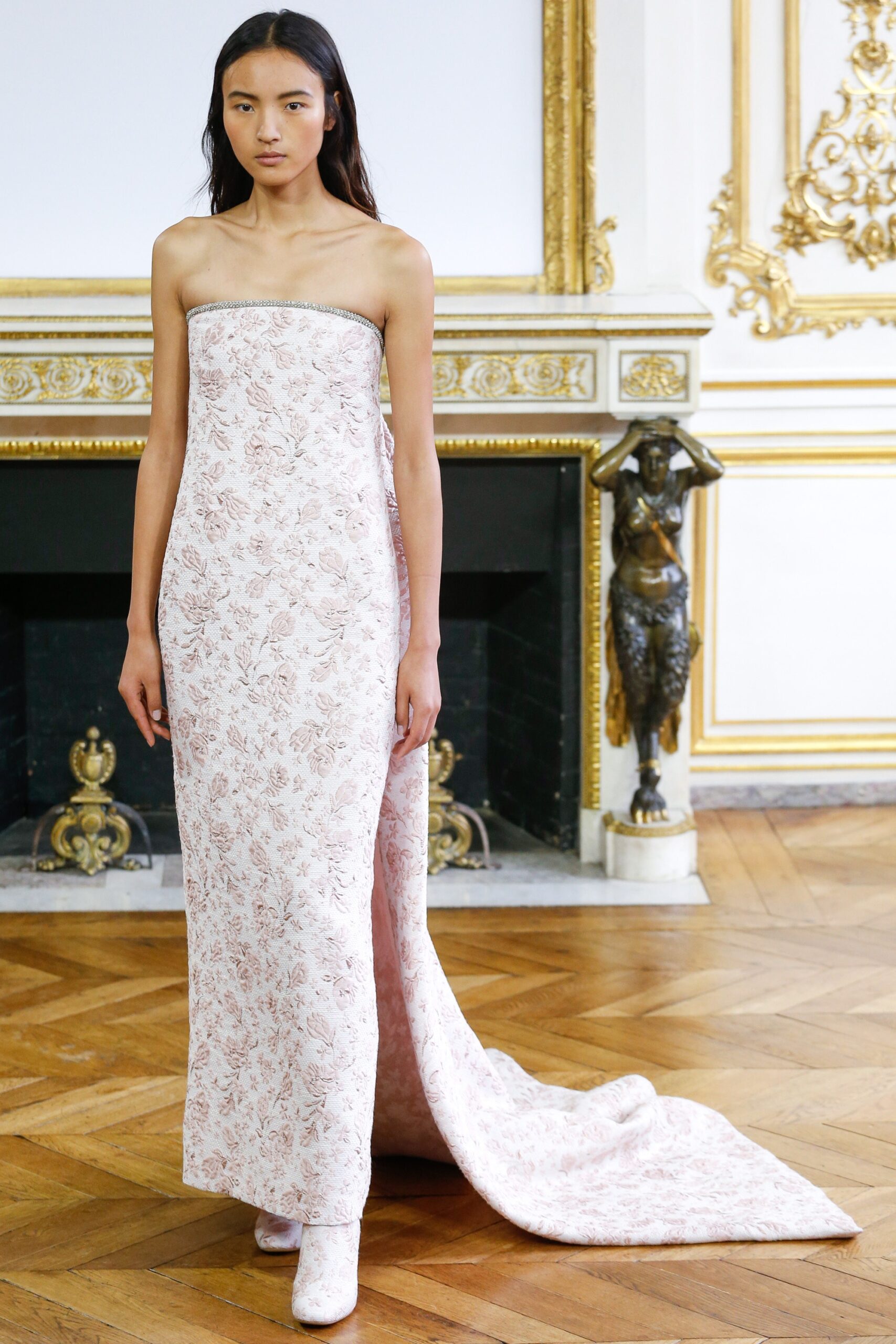 Monique Lhuillier S/S 18 Look 32