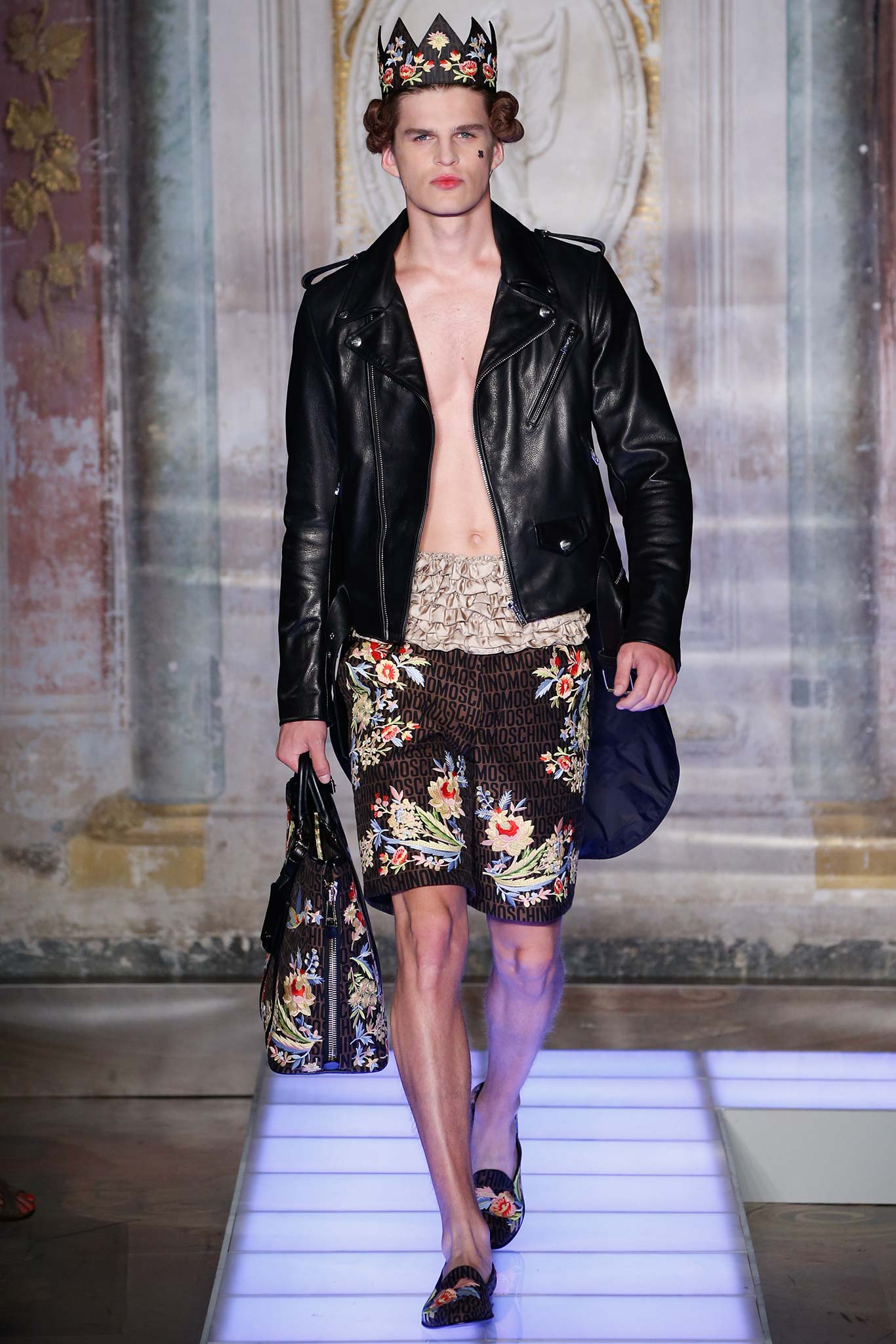 Moschino S/S 16 Menswear Look 7