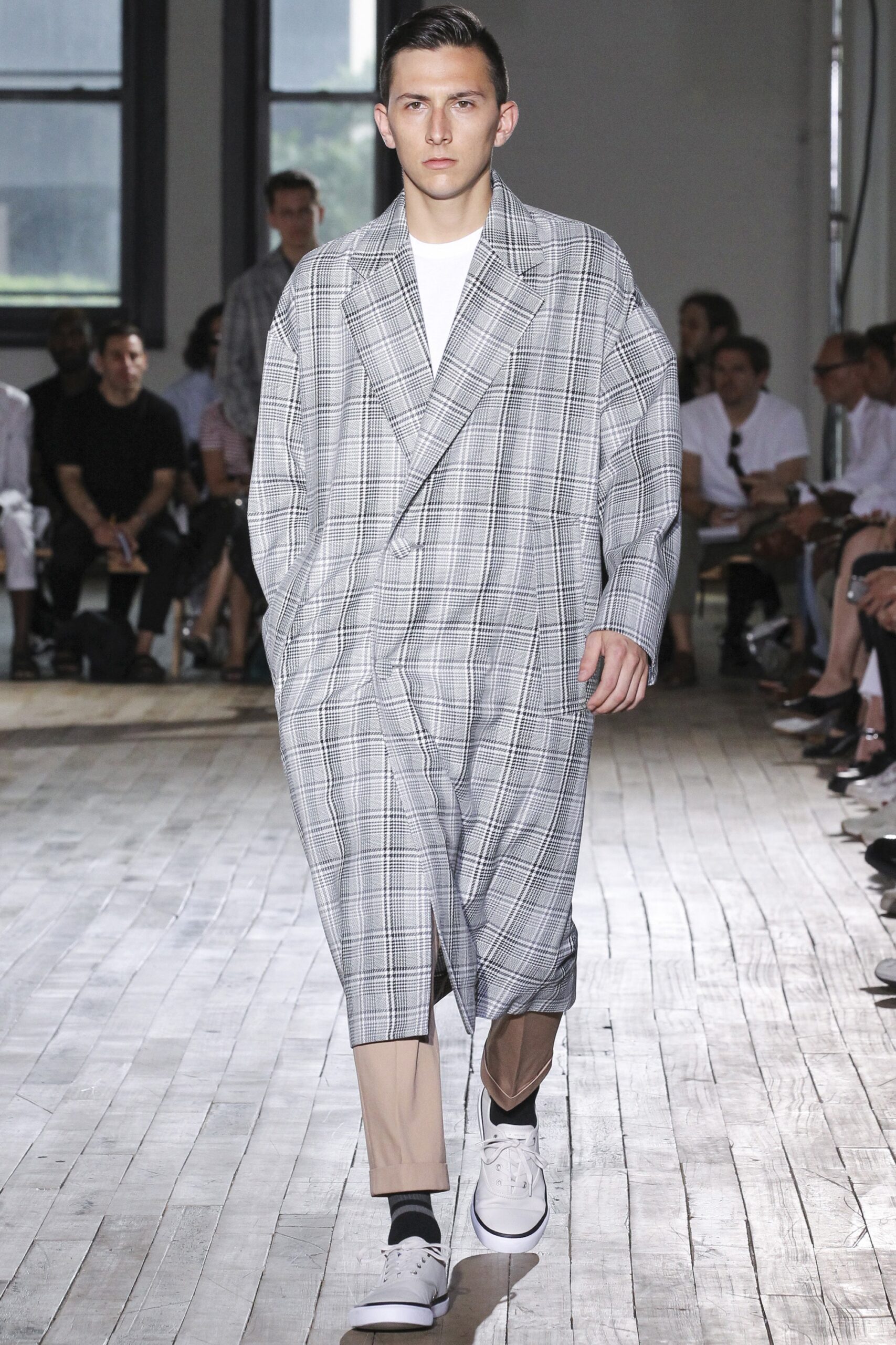 N.Hoolywood S/S 18 Menswear Look 32