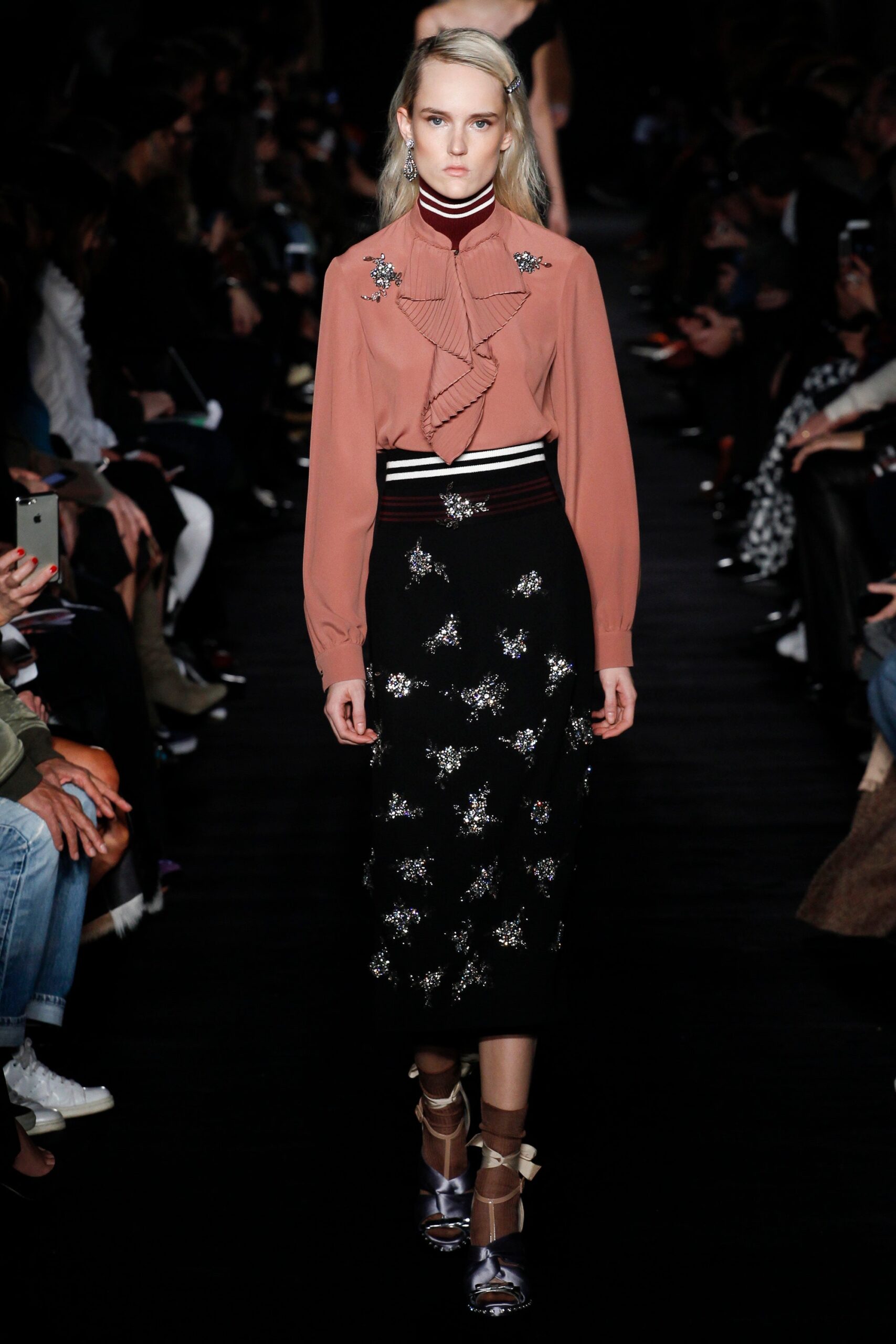 No. 21 F/W 17 Look 12