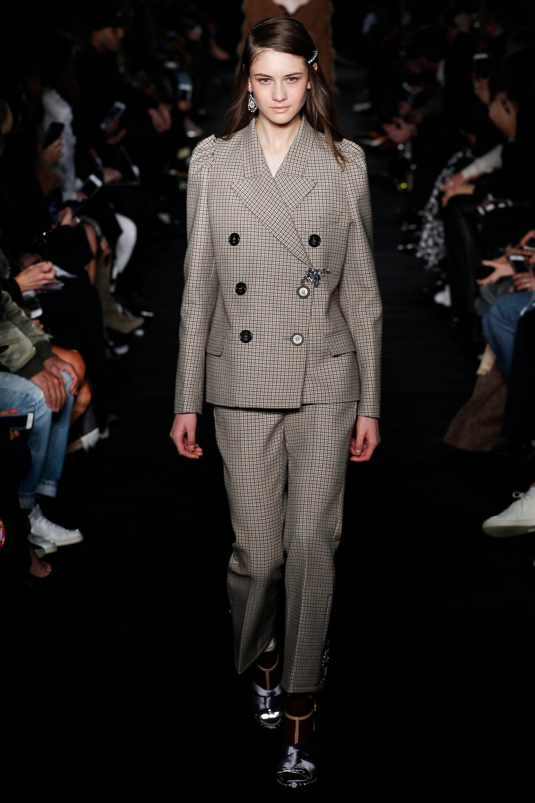 No. 21 F/W 17 Look 19