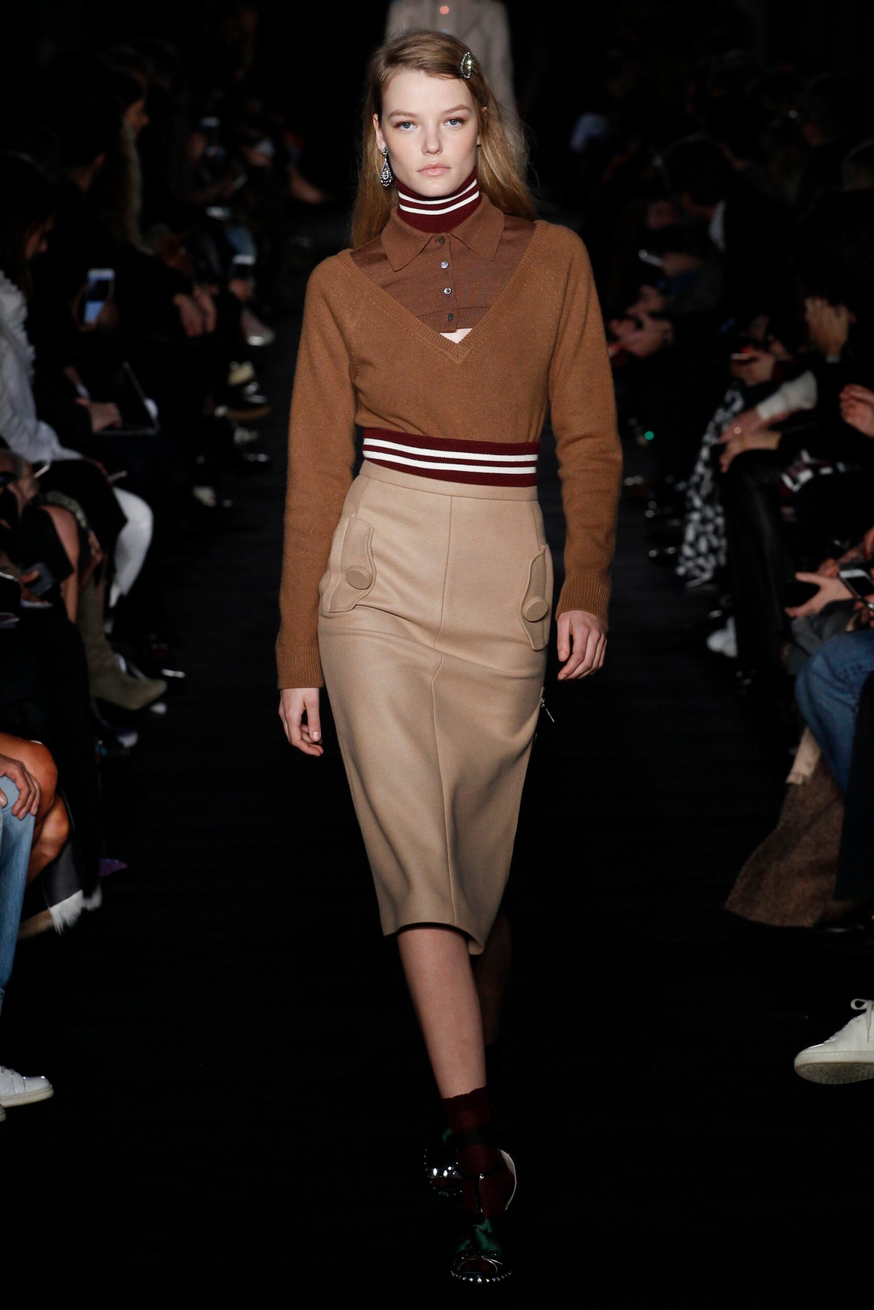 No. 21 F/W 17 Look 21