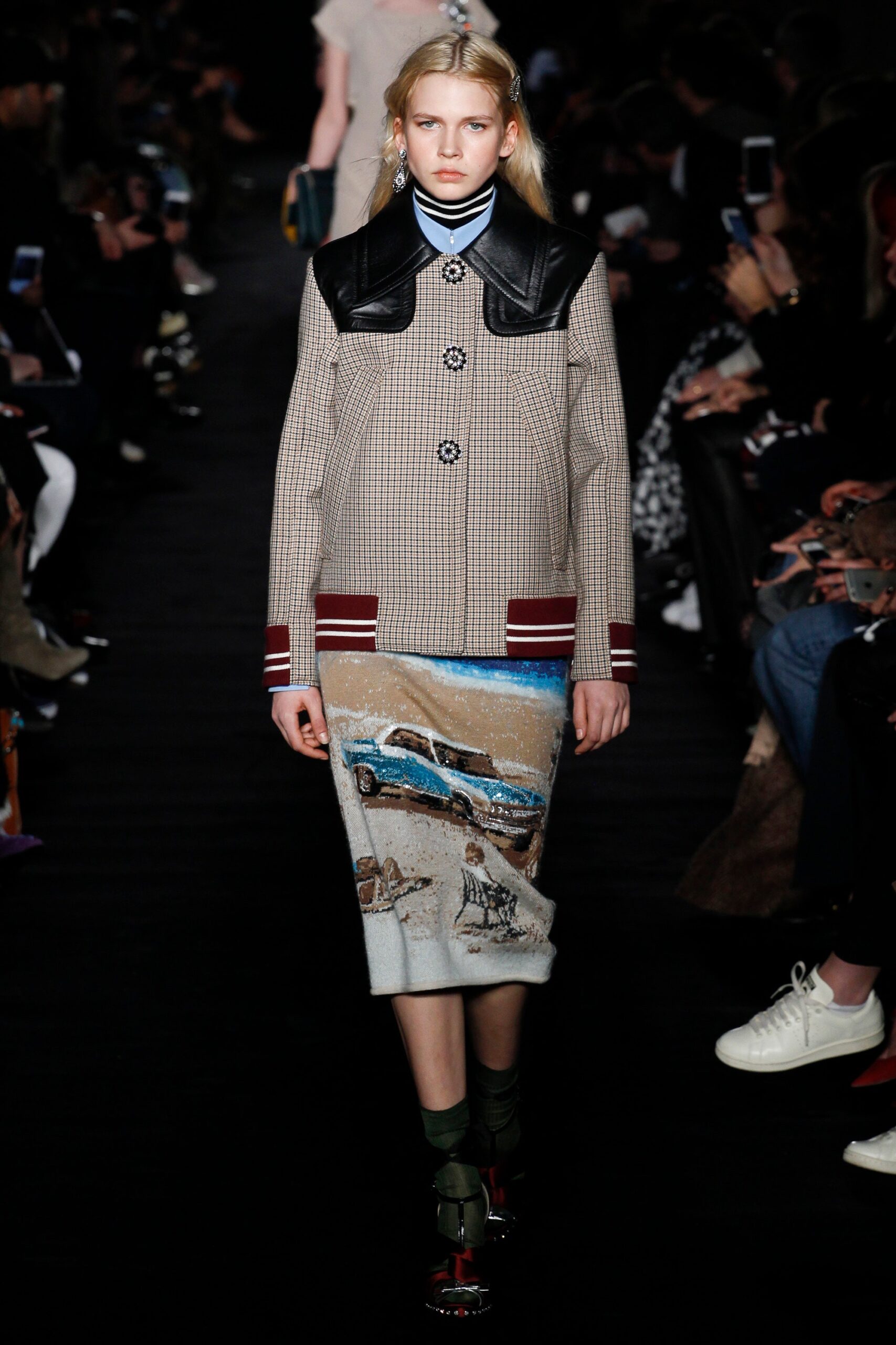 No. 21 F/W 17 Look 26