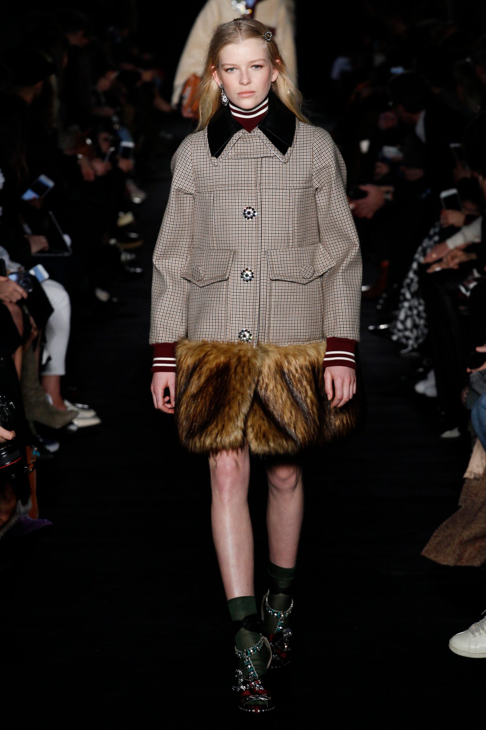 No. 21 F/W 17 Look 28