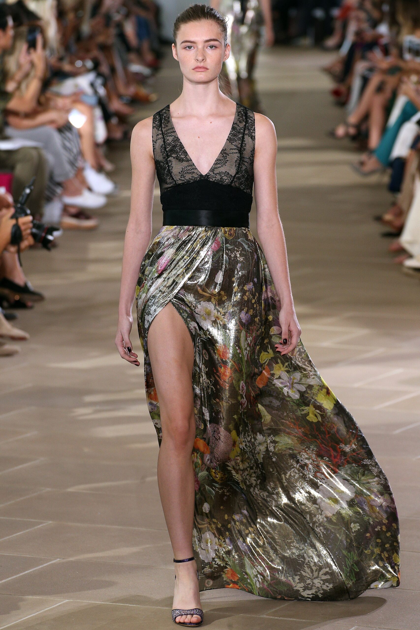 Monique Lhuillier S/S 17 Look 9