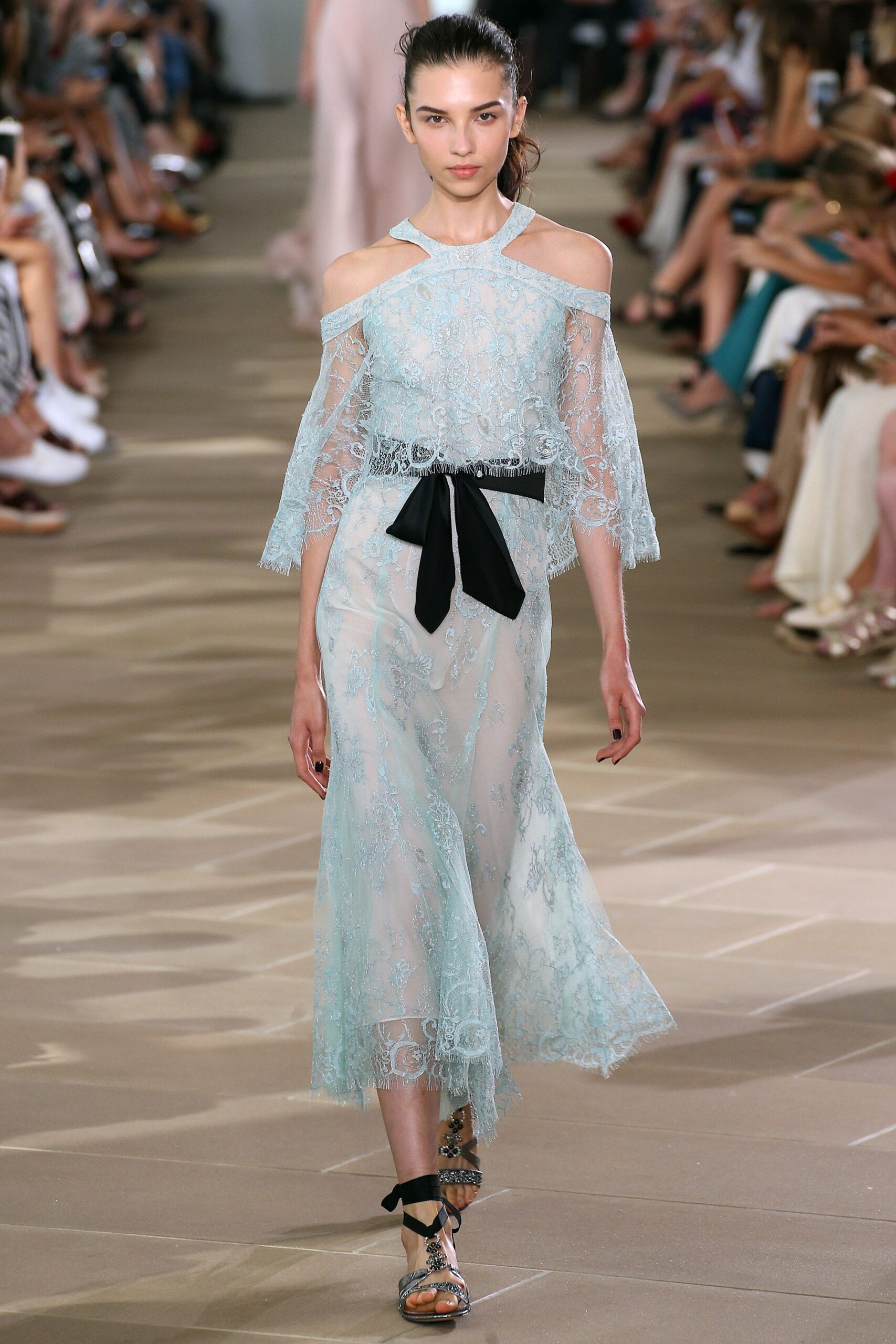 Monique Lhuillier S/S 17 Look 19