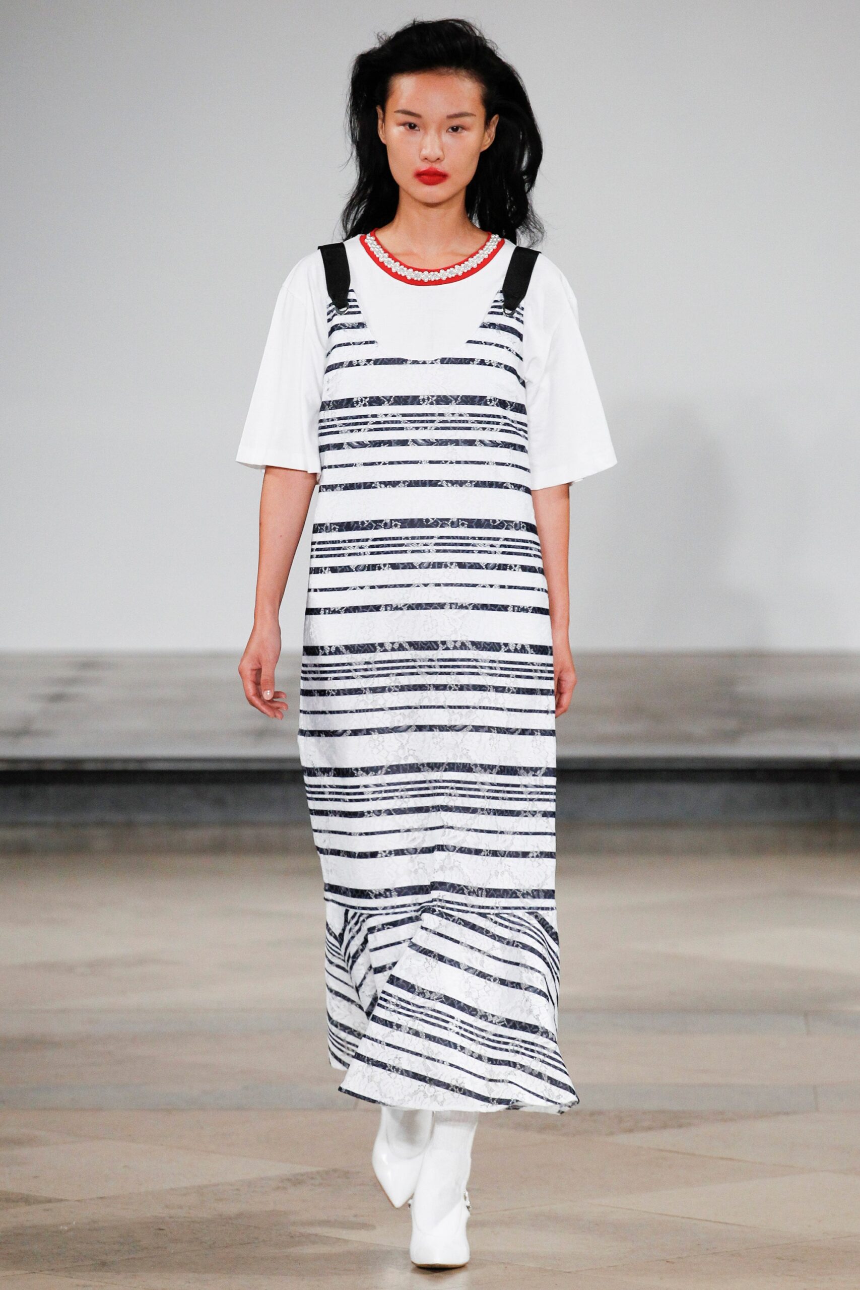 Mother of Pearl Spring 2017 Ready-to-Wear