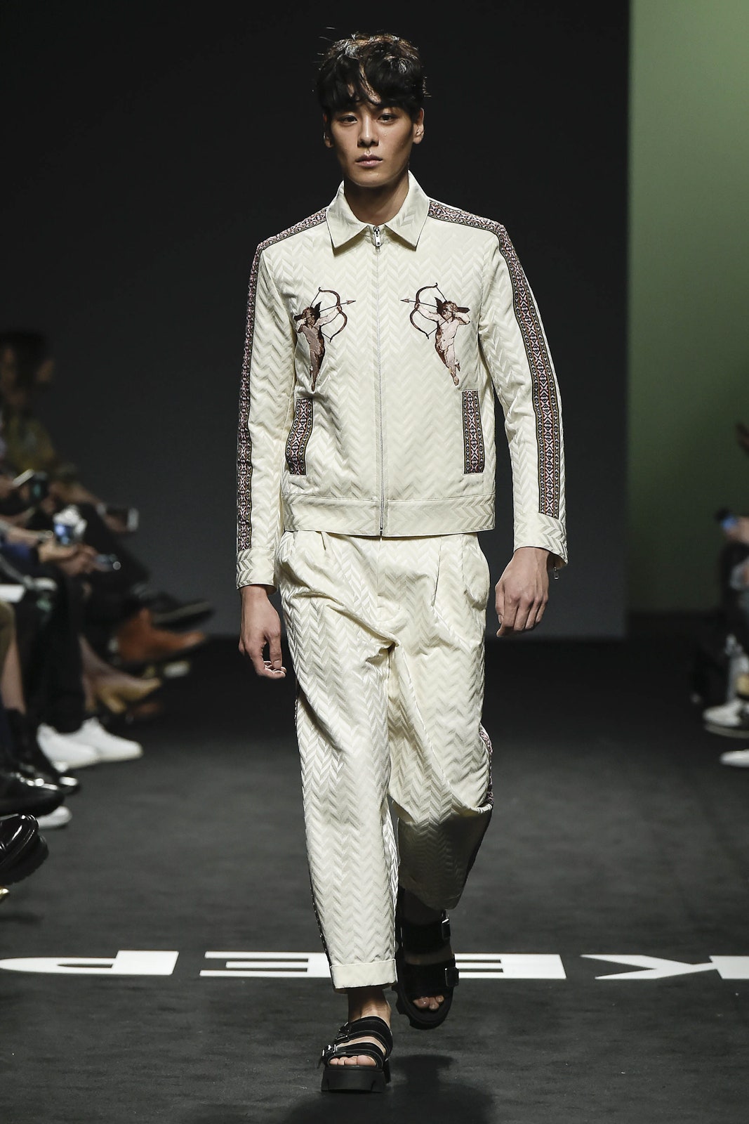 Munsoo Kwon Seoul S/S 17 Look 7