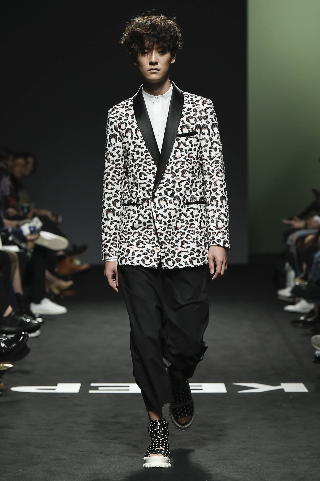 Munsoo Kwon Seoul S/S 17 Look 12