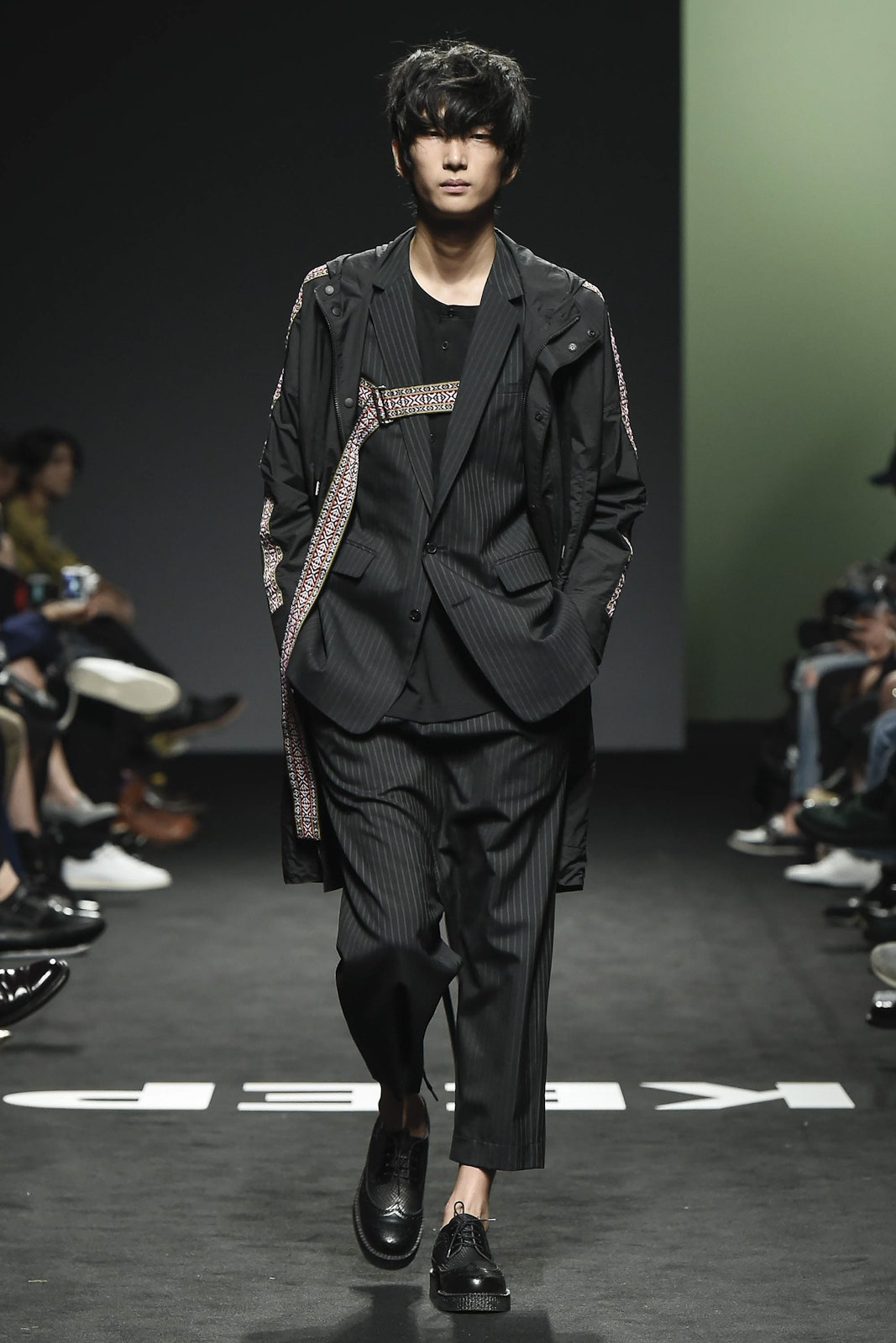 Munsoo Kwon Seoul S/S 17 Look 18