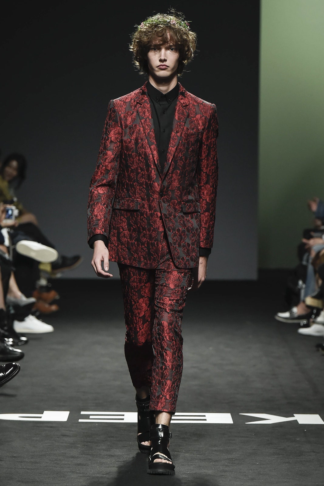 Munsoo Kwon Seoul S/S 17 Look 28