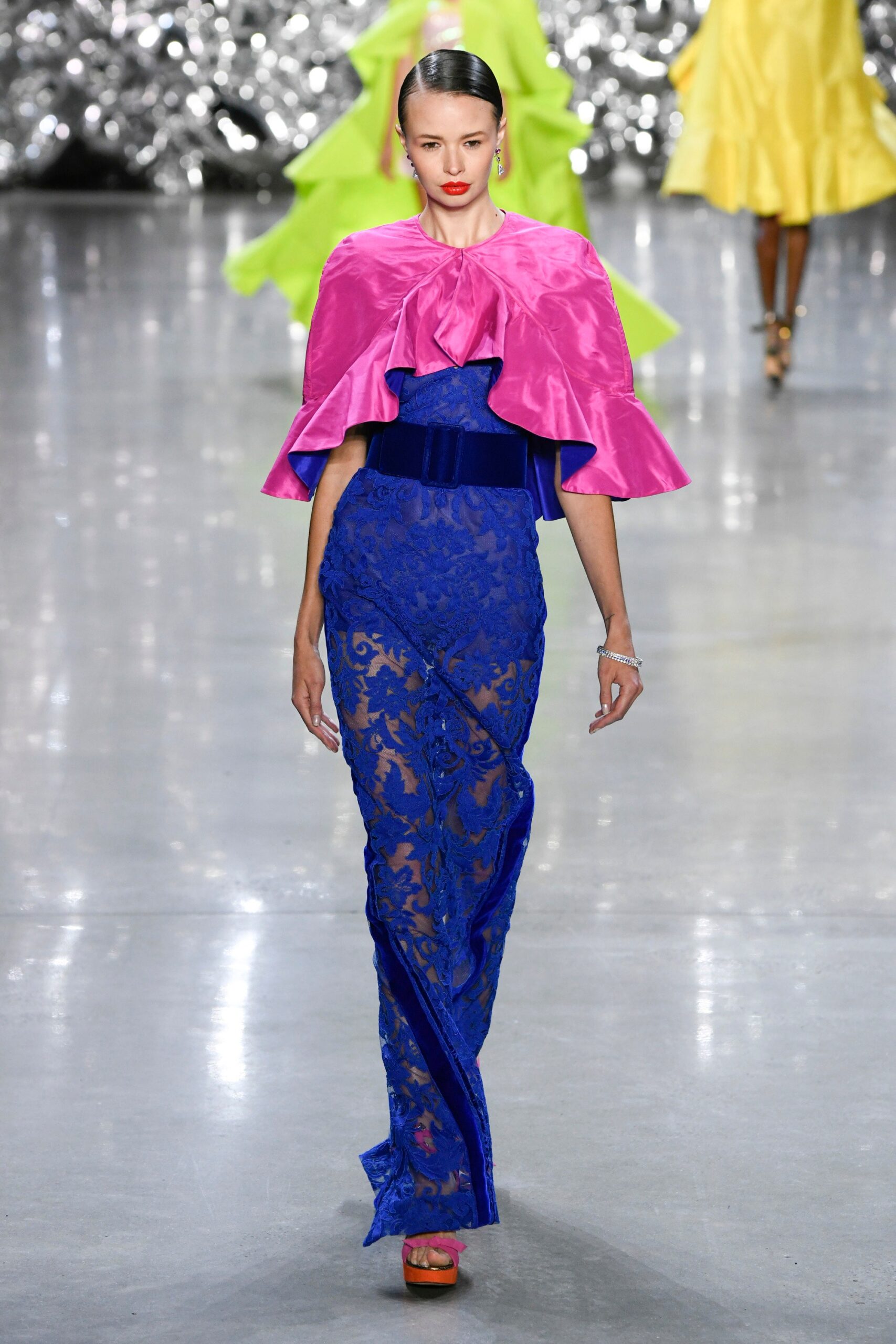 Naeem Khan S/S 19 Look 34