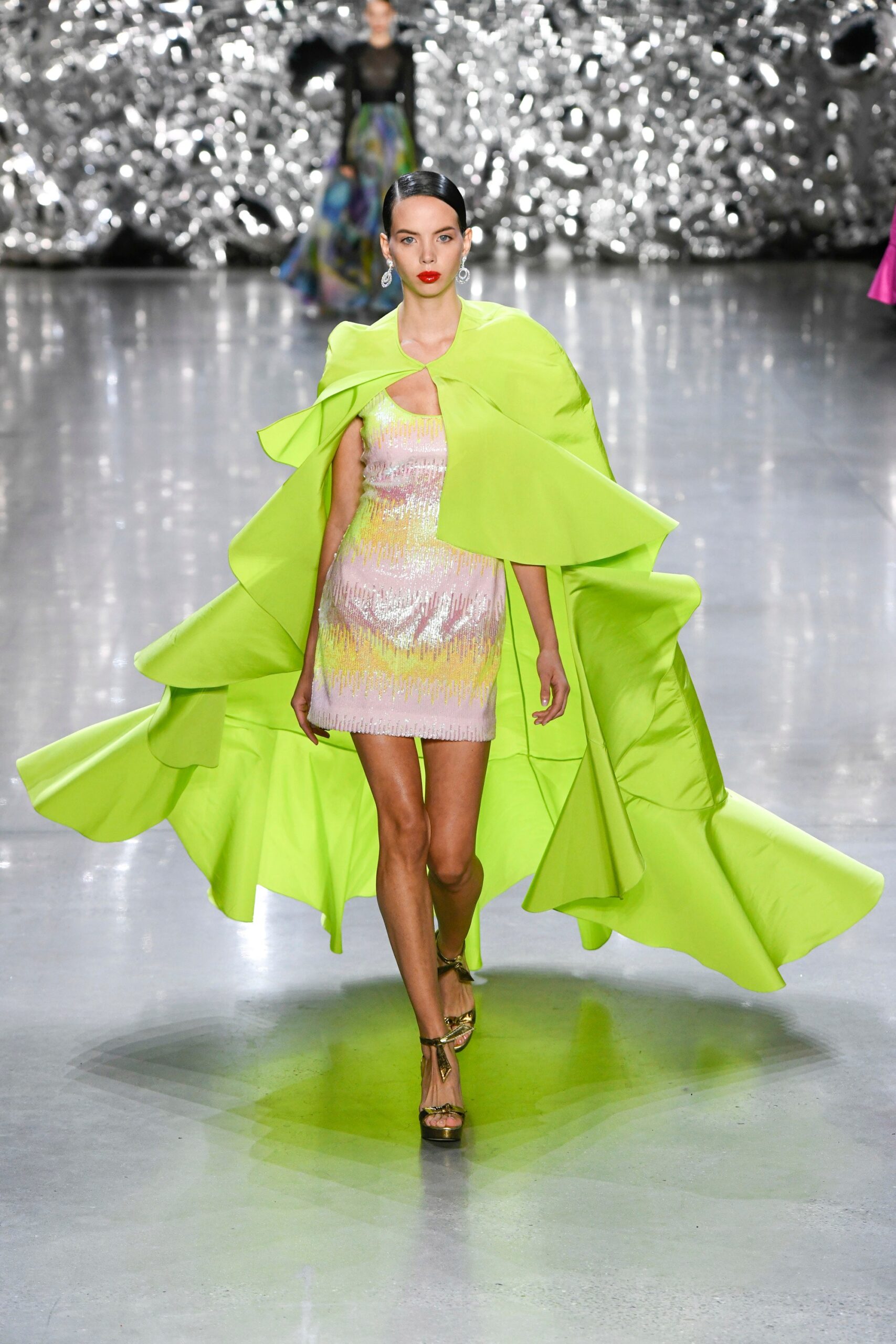 Naeem Khan S/S 19 Look 35