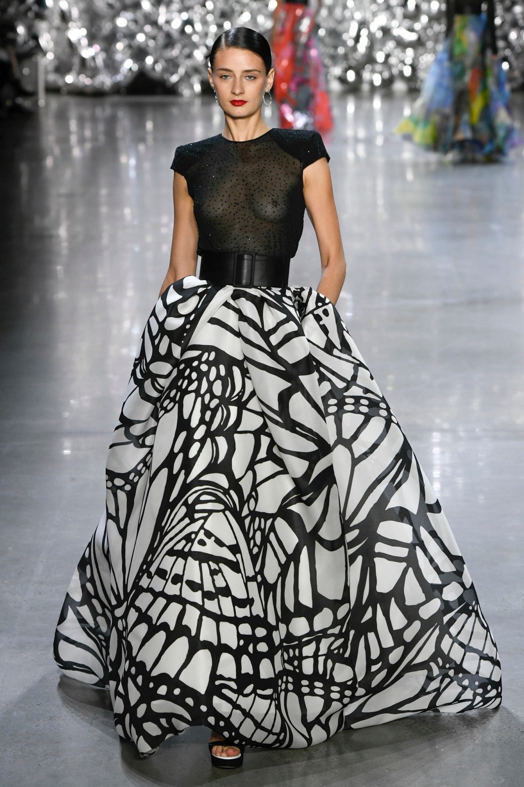 Naeem Khan S/S 19 Look 37