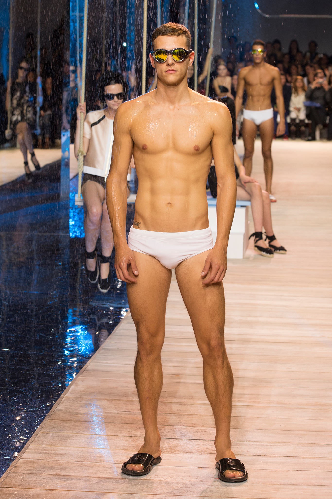 Moncler Gamme Rouge S/S 13 Look 53