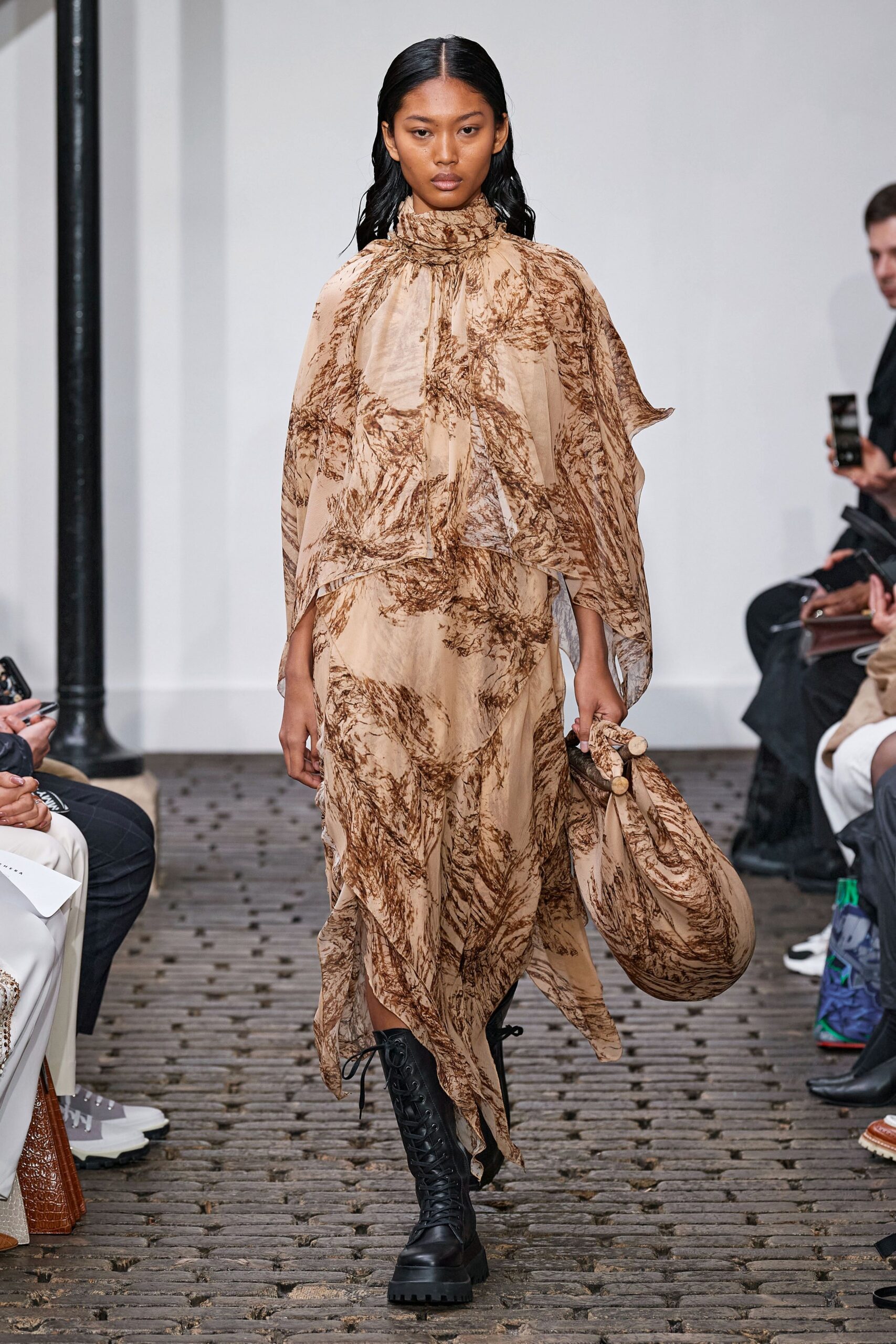 Nehera F/W 20 Look 6