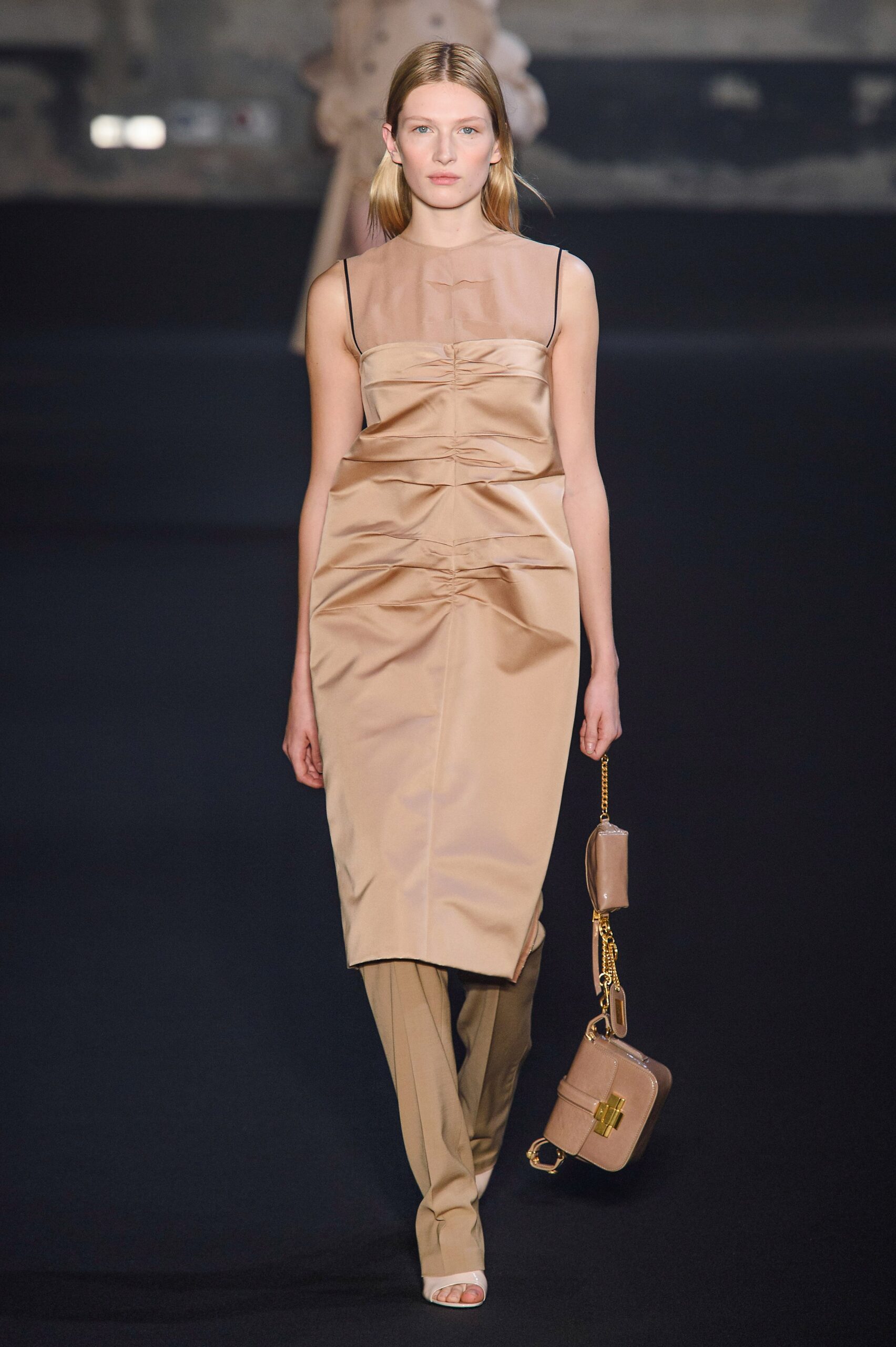 No. 21 F/W 19 Look 6