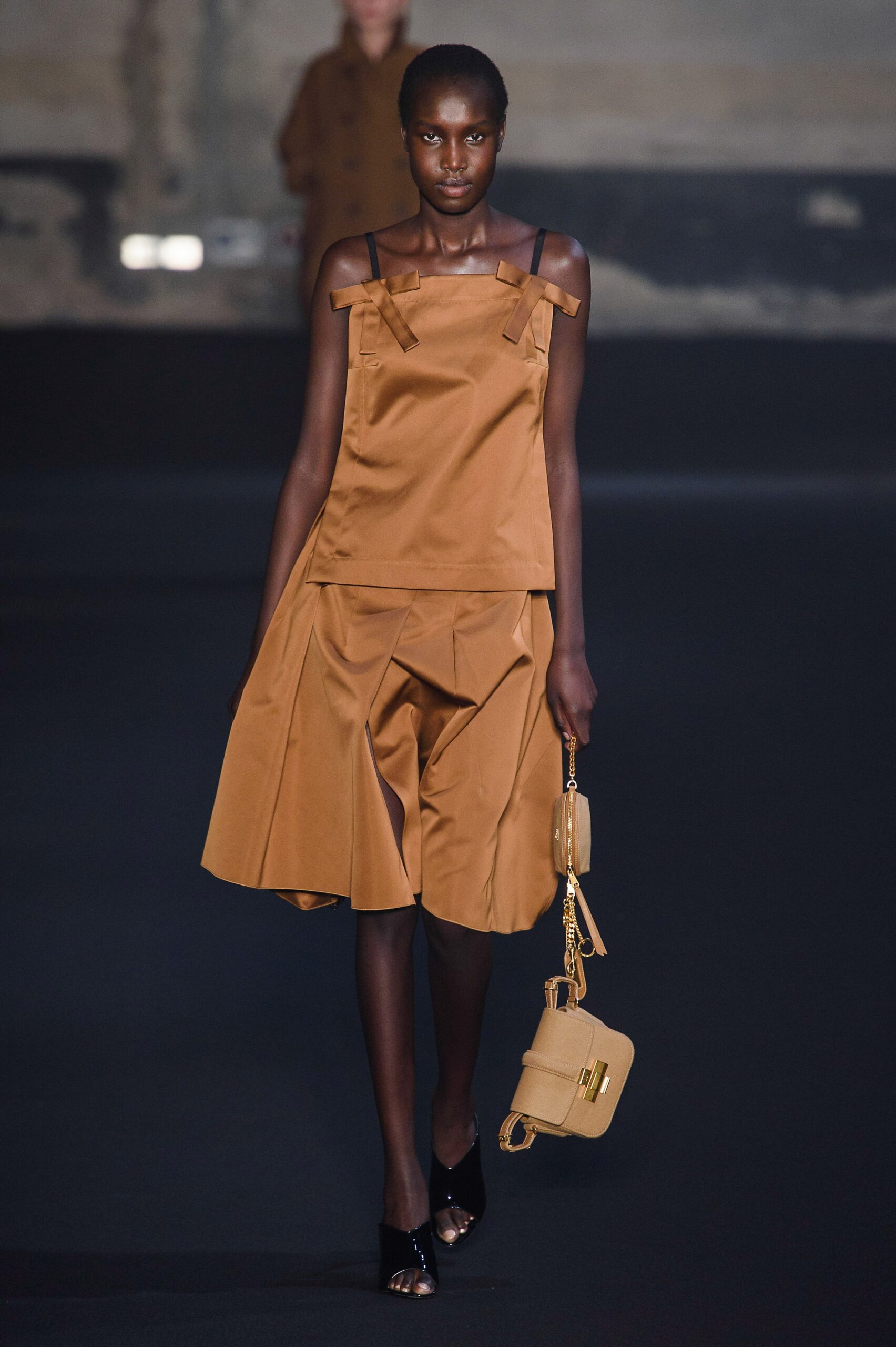 No. 21 F/W 19 Look 7
