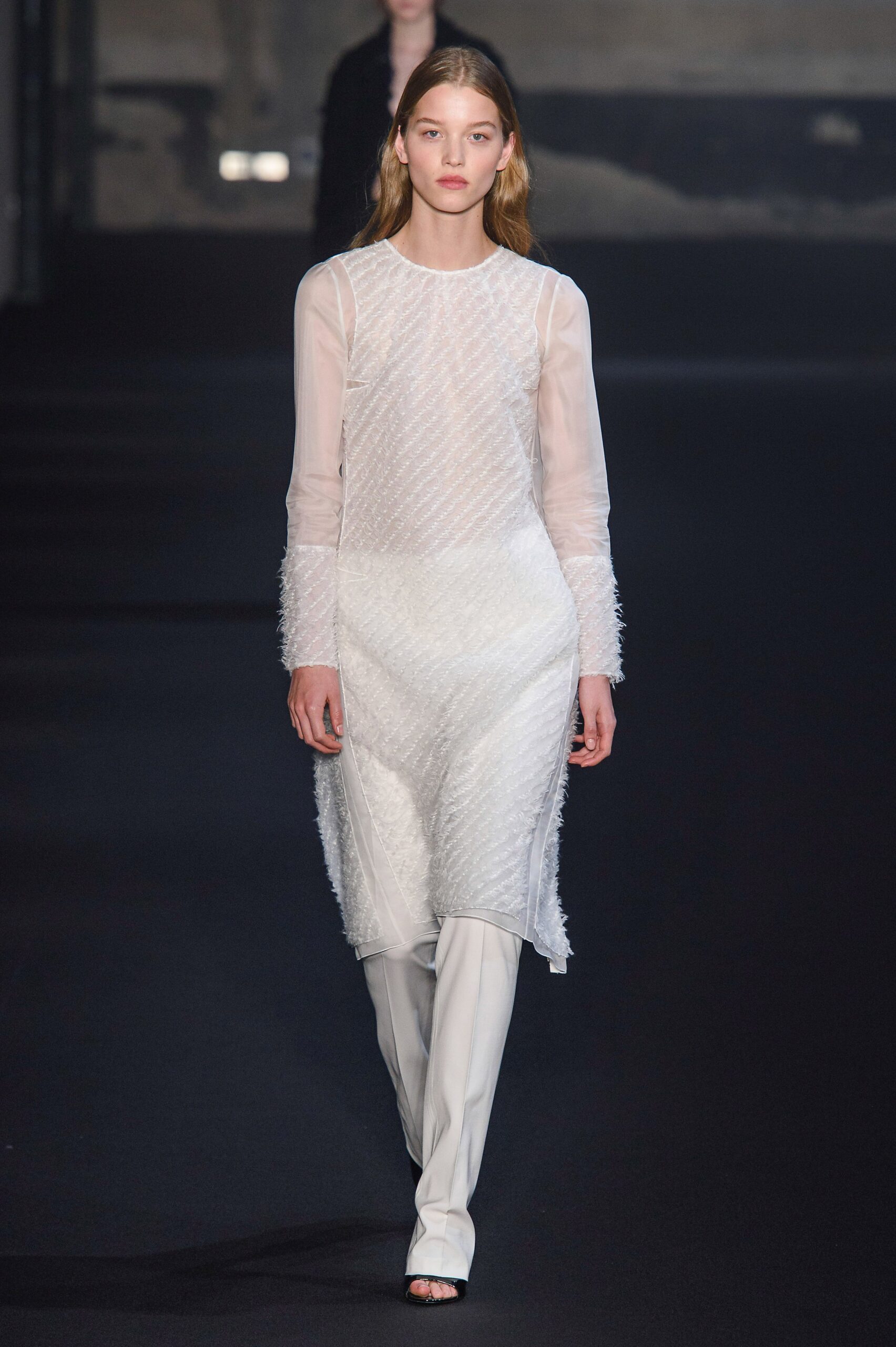 No. 21 F/W 19 Look 16