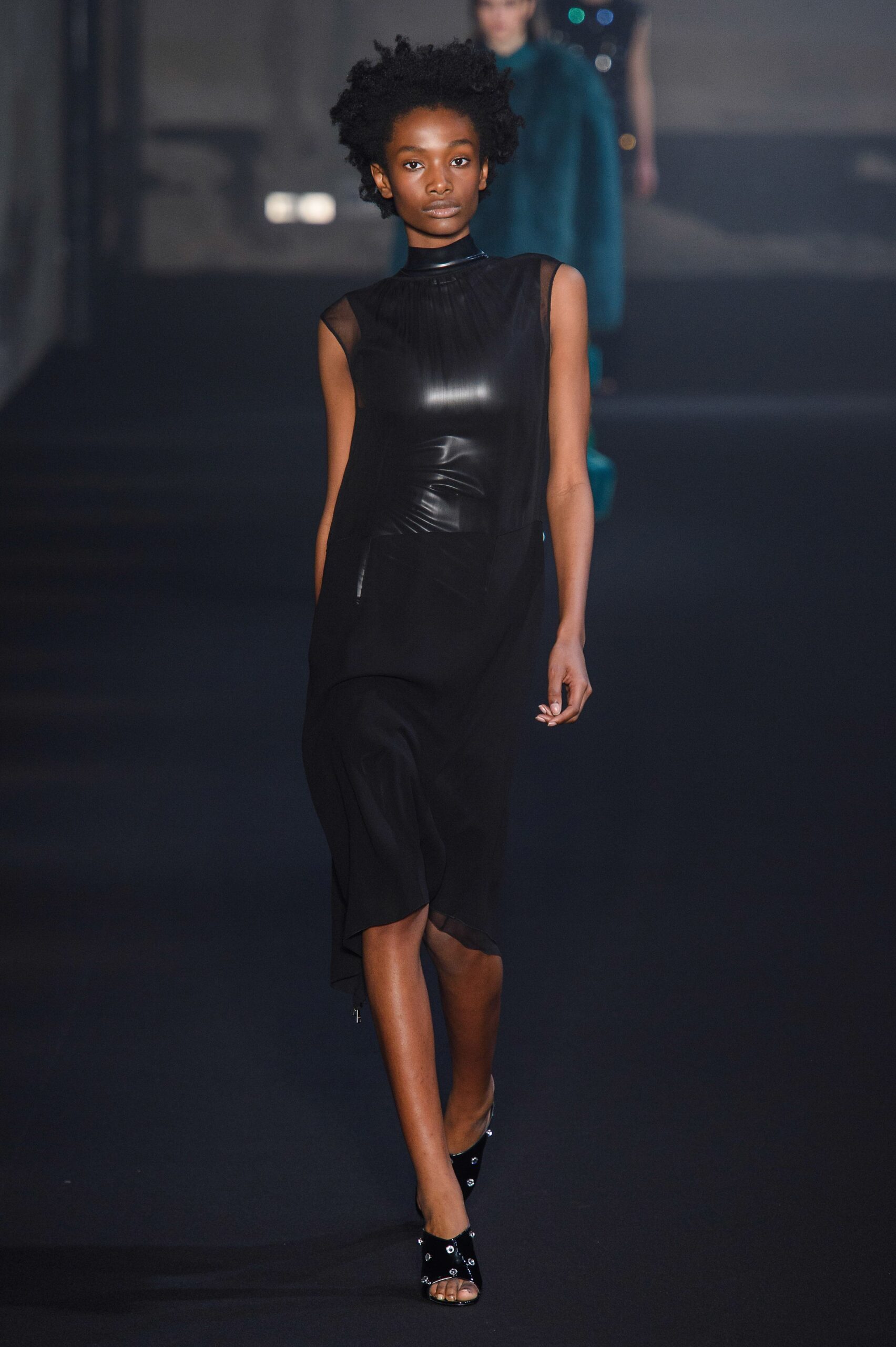 No. 21 F/W 19 Look 25