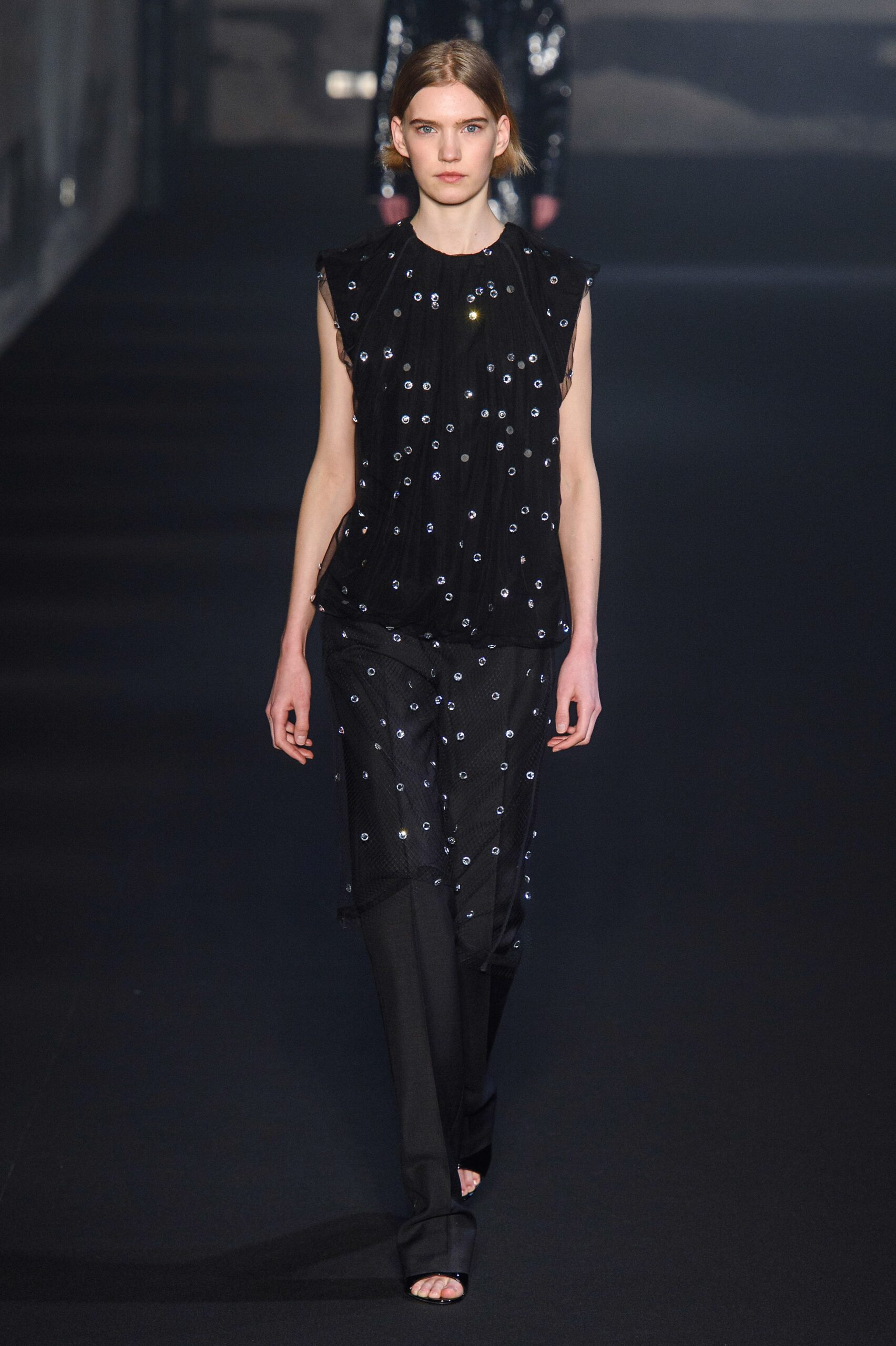 No. 21 F/W 19 Look 27